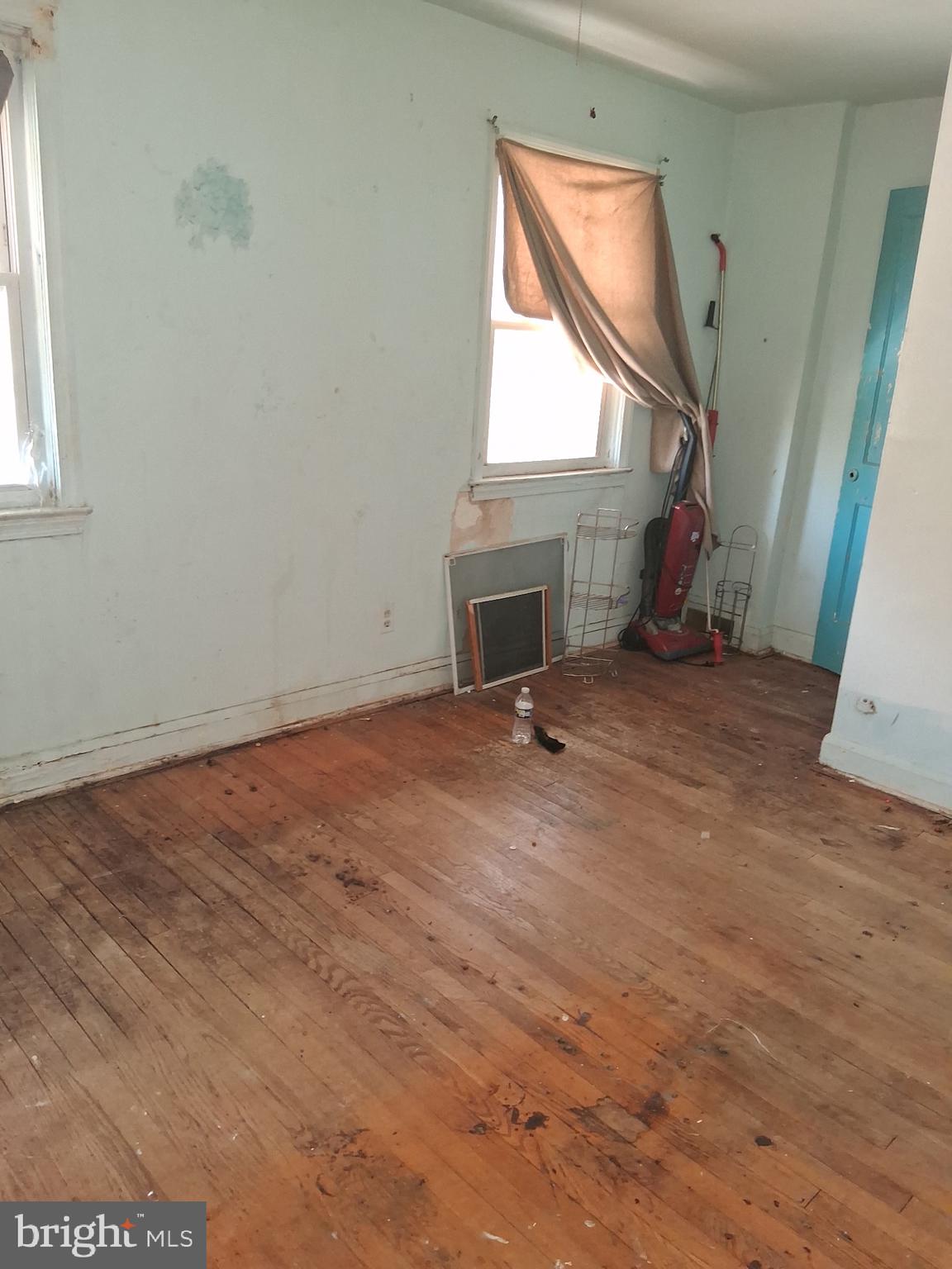 WOODLAWN - Residential