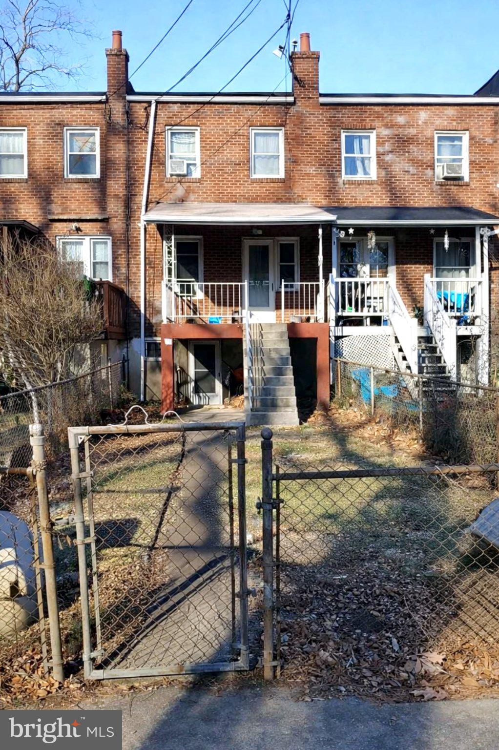 WOODLAWN - Residential