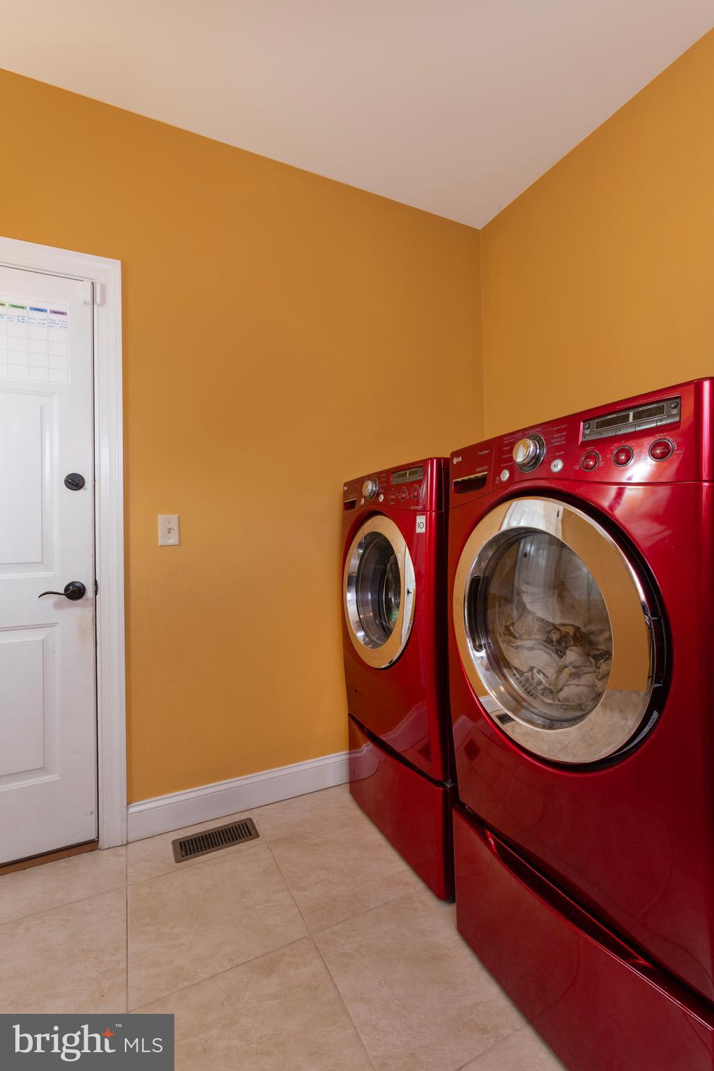 RIDGEWOOD - Residential