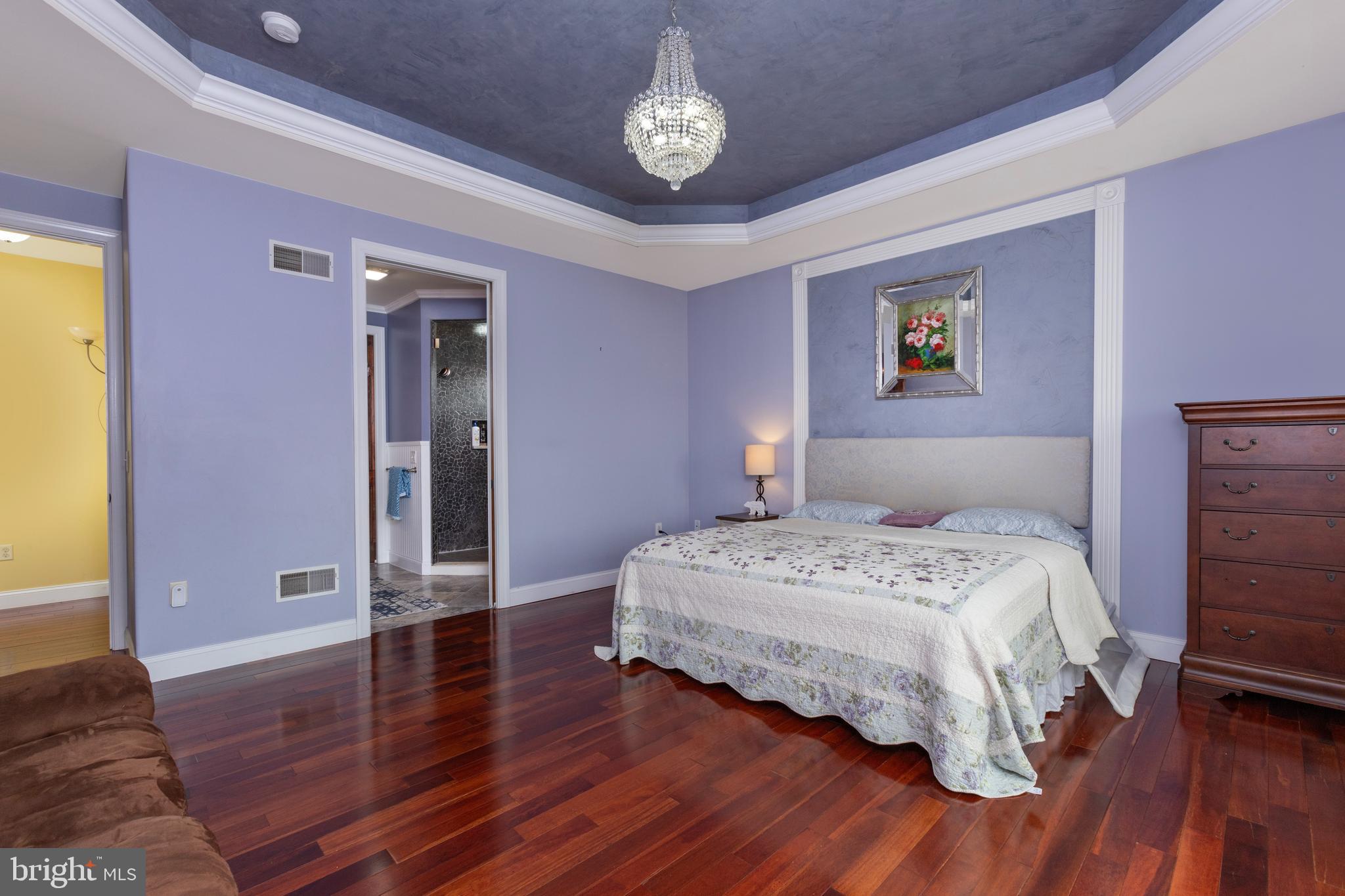 RIDGEWOOD - Residential