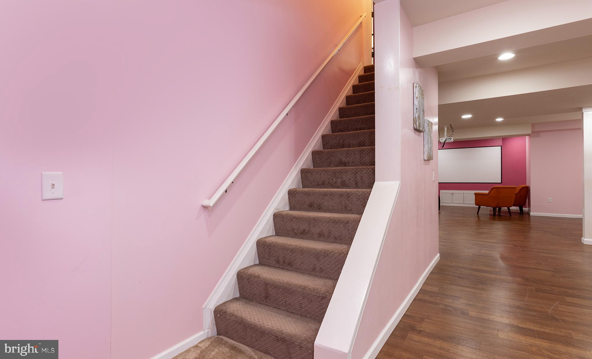 RIDGEWOOD - Residential