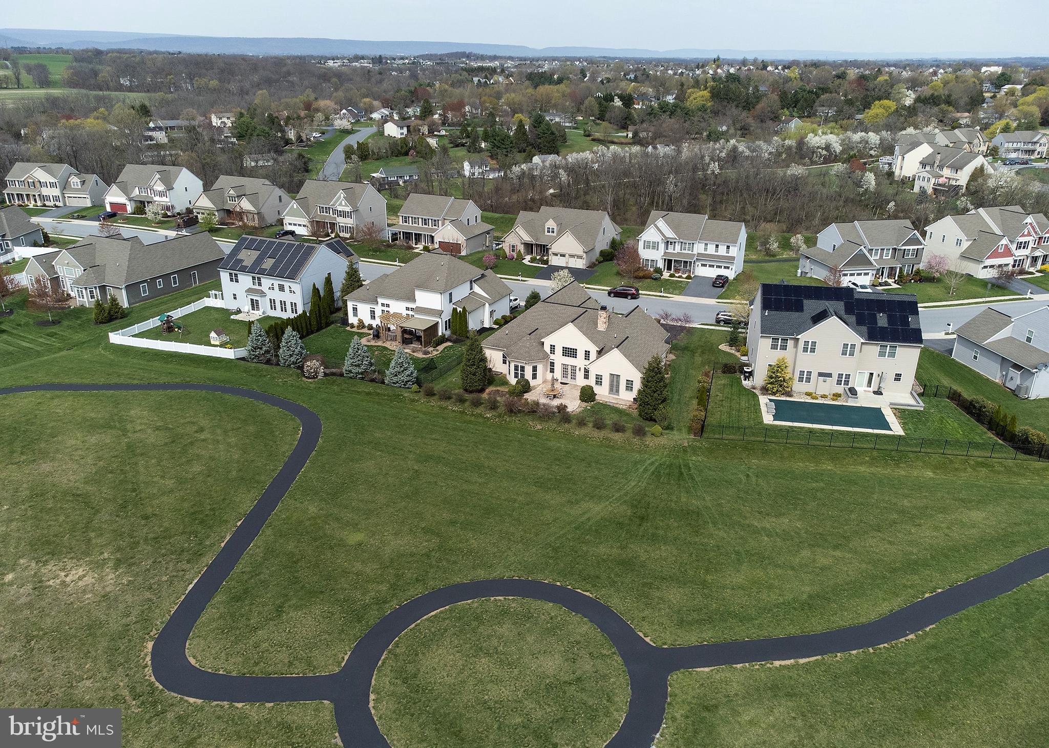 RIDGEWOOD - Residential