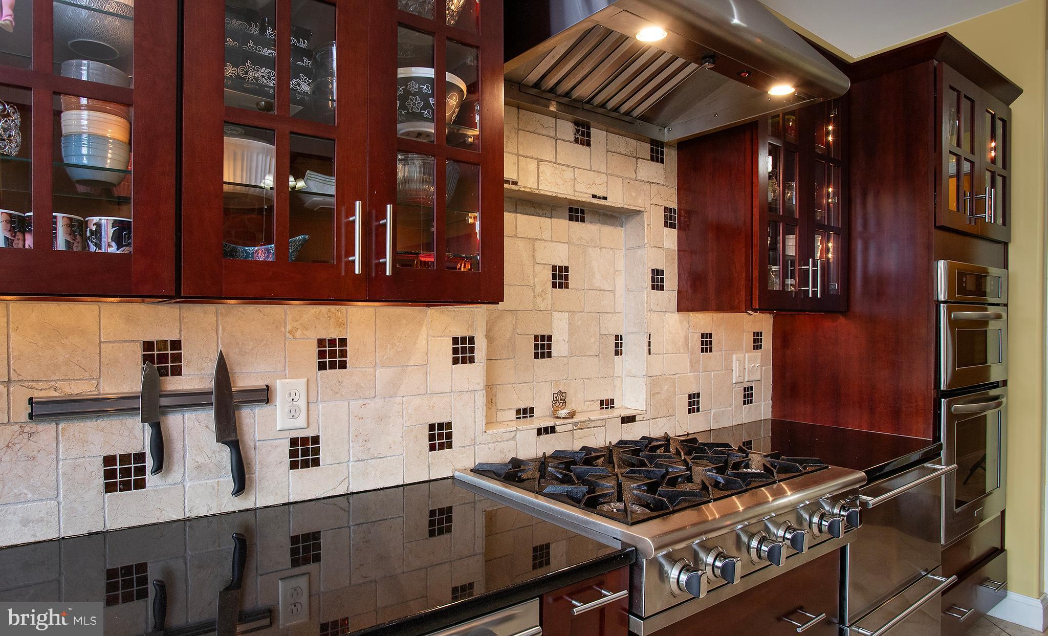 RIDGEWOOD - Residential