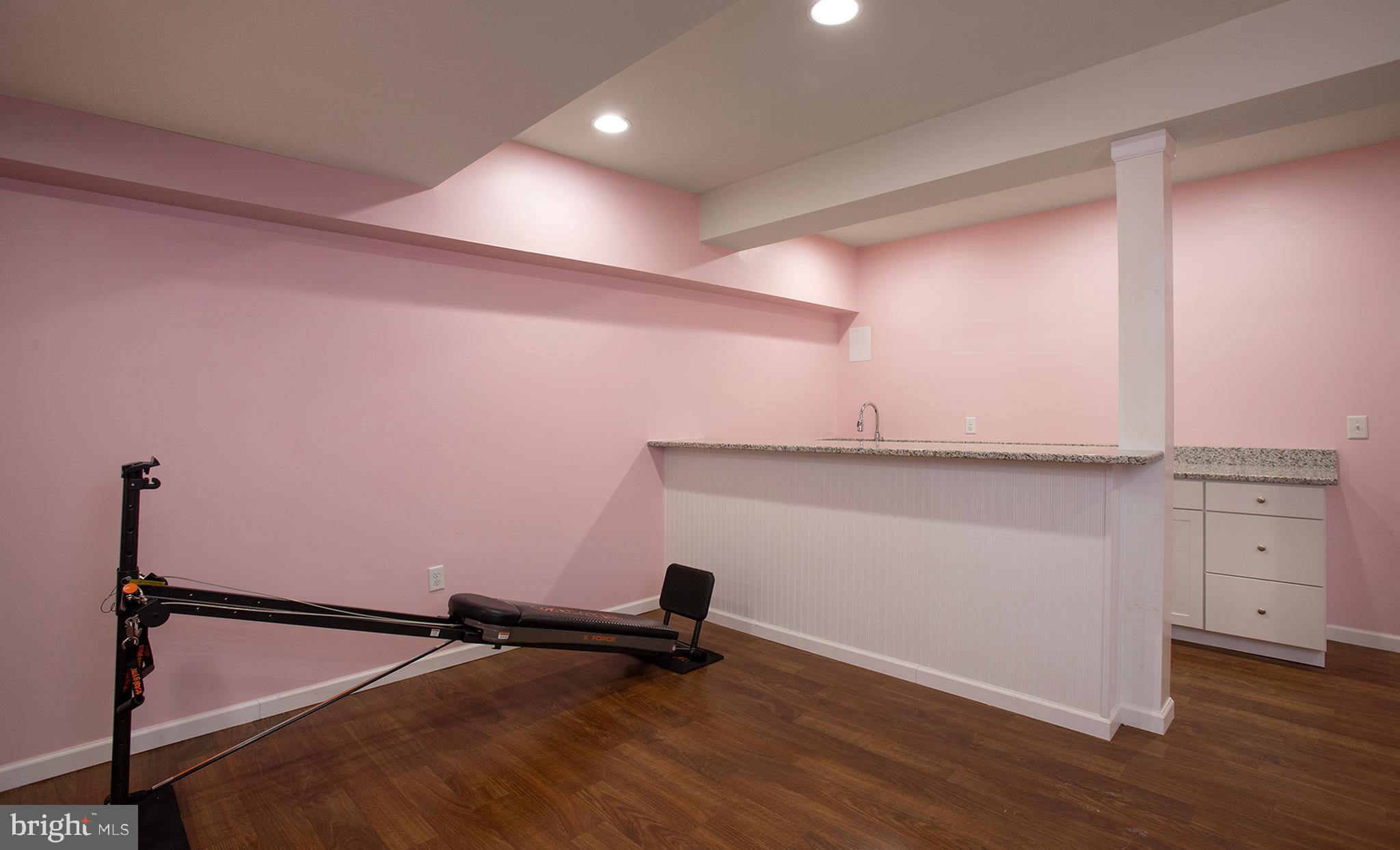 RIDGEWOOD - Residential