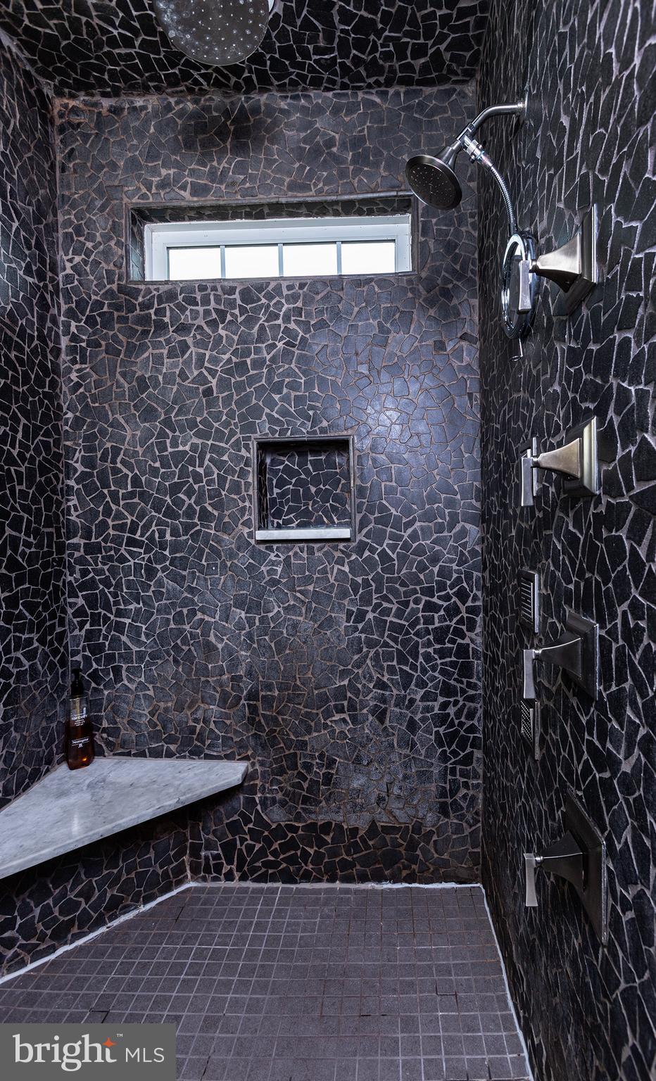 RIDGEWOOD - Residential