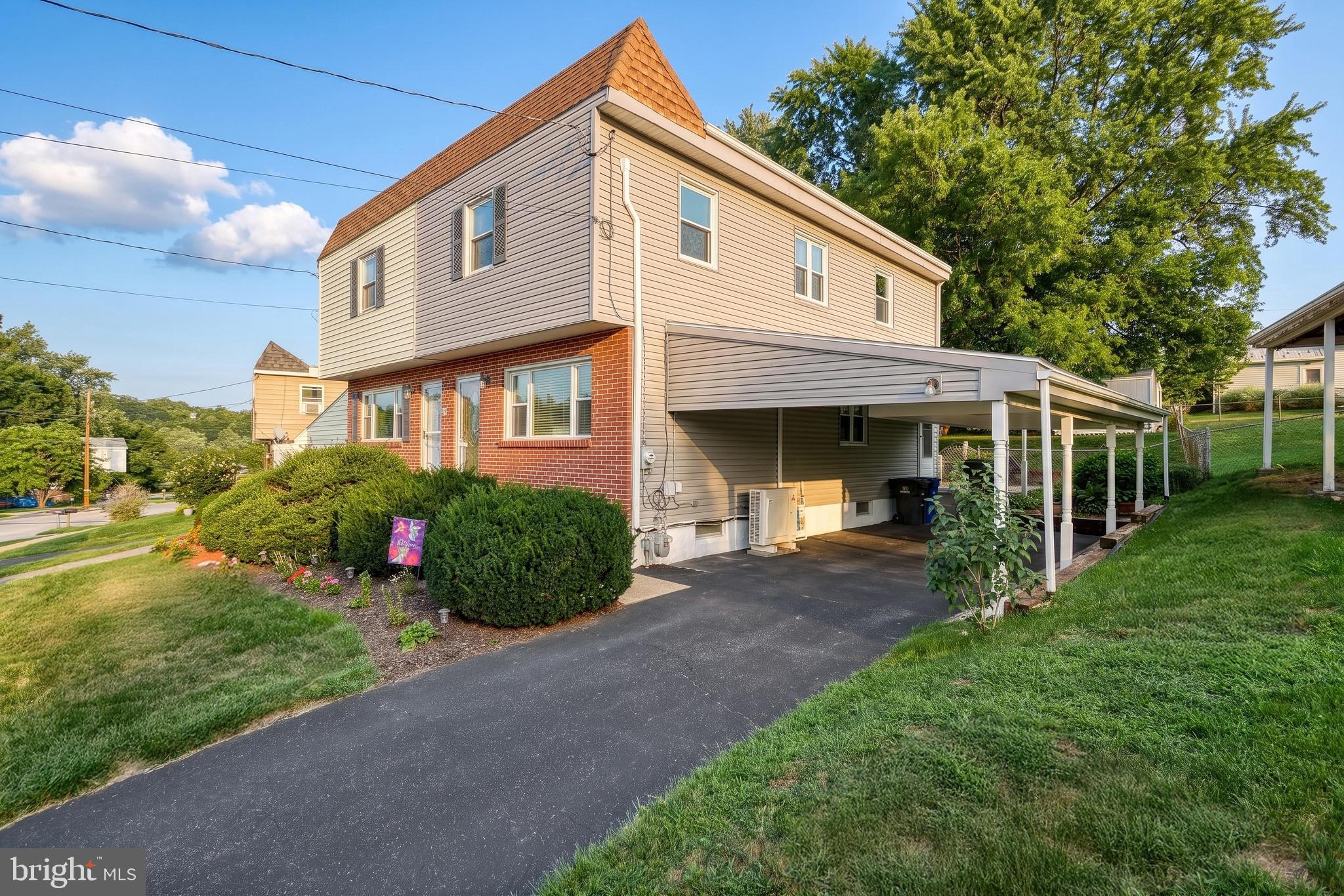 10 W GLENWOOD DRIVE B