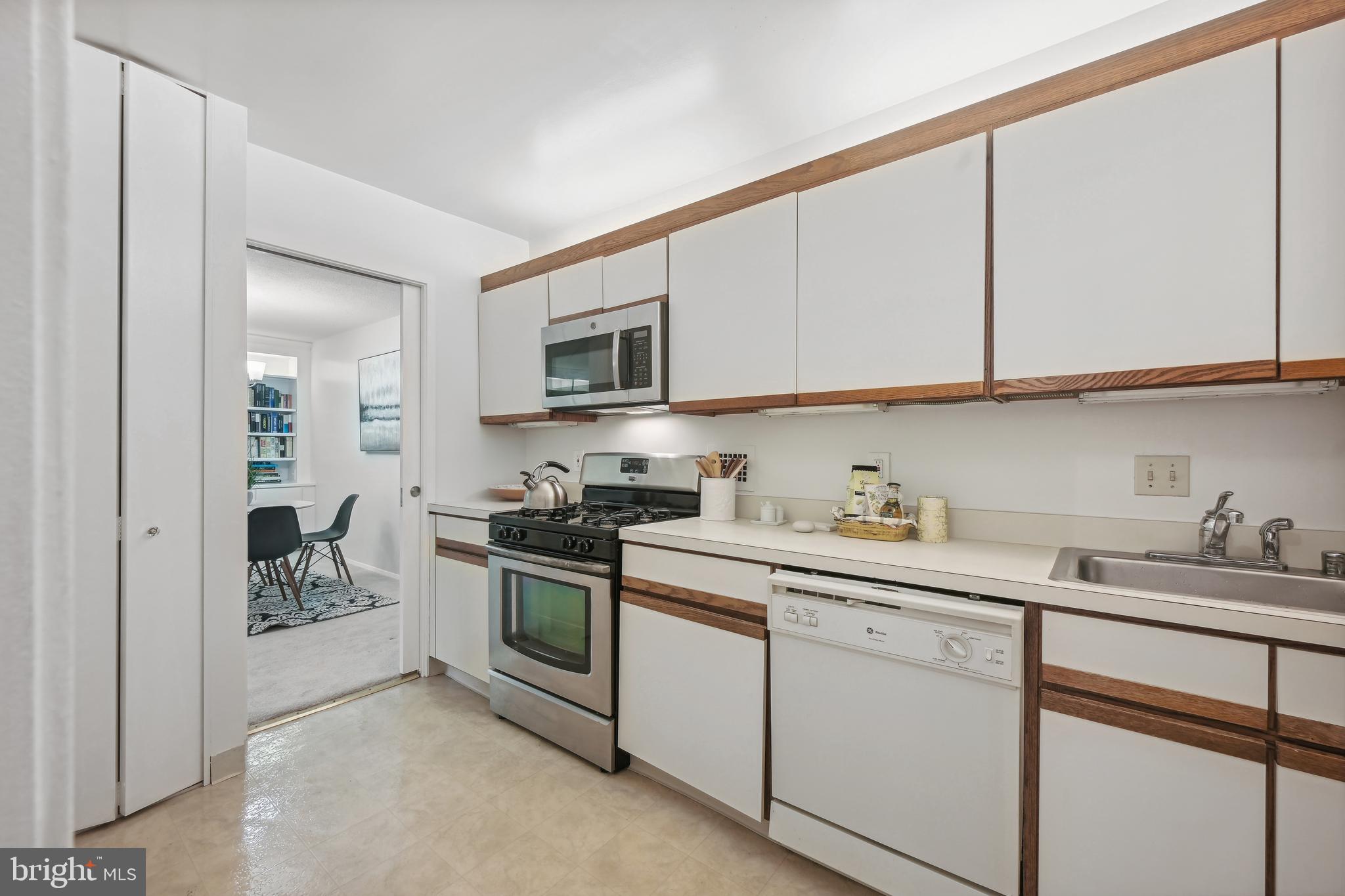 FRIENDSHIP HEIGHTS - Residential