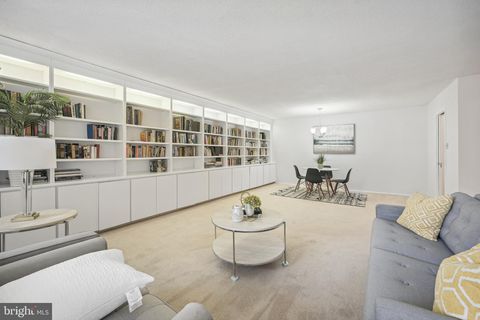 Photo of 5500 Friendship Boulevard #926N, Chevy Chase, MD 20815 (MLS # MDMC2103616)