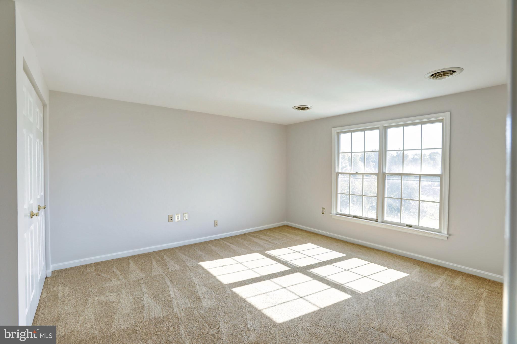 STEEPLE CHASE - Residential