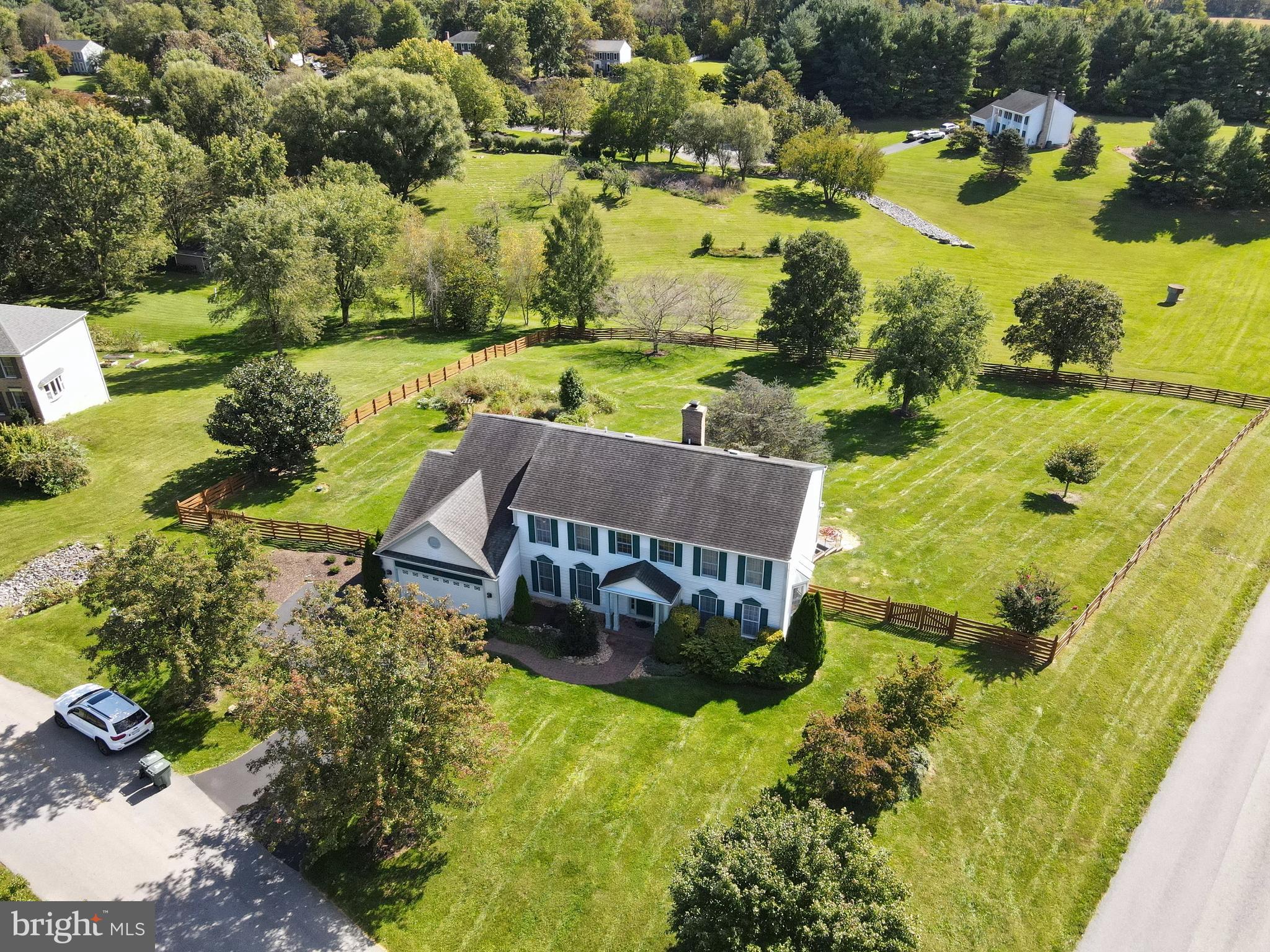 STEEPLE CHASE - Residential