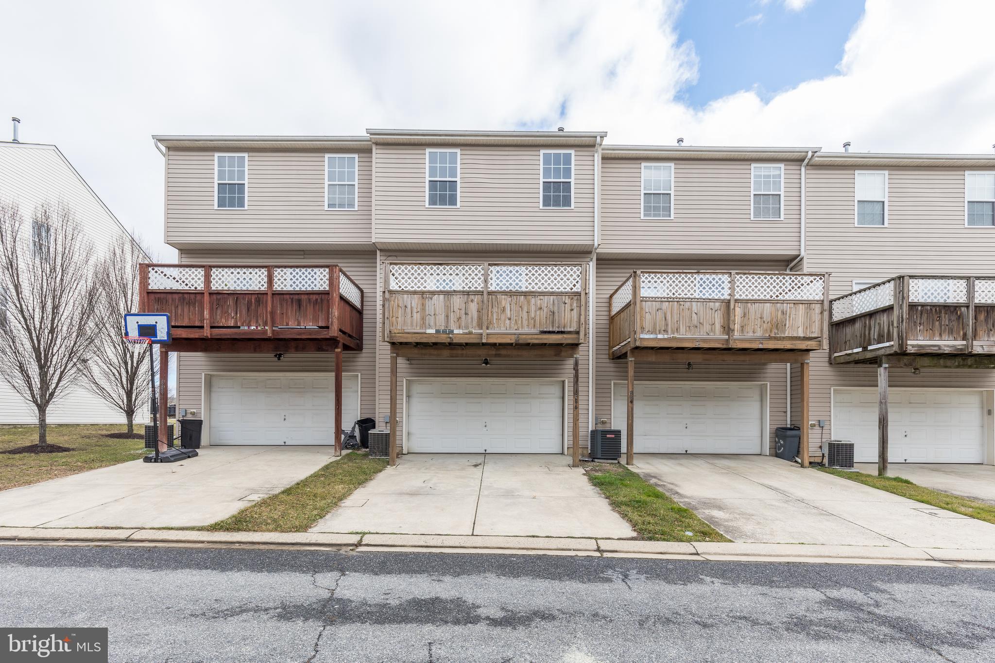 MIRAMAR LANDING - Residential Lease