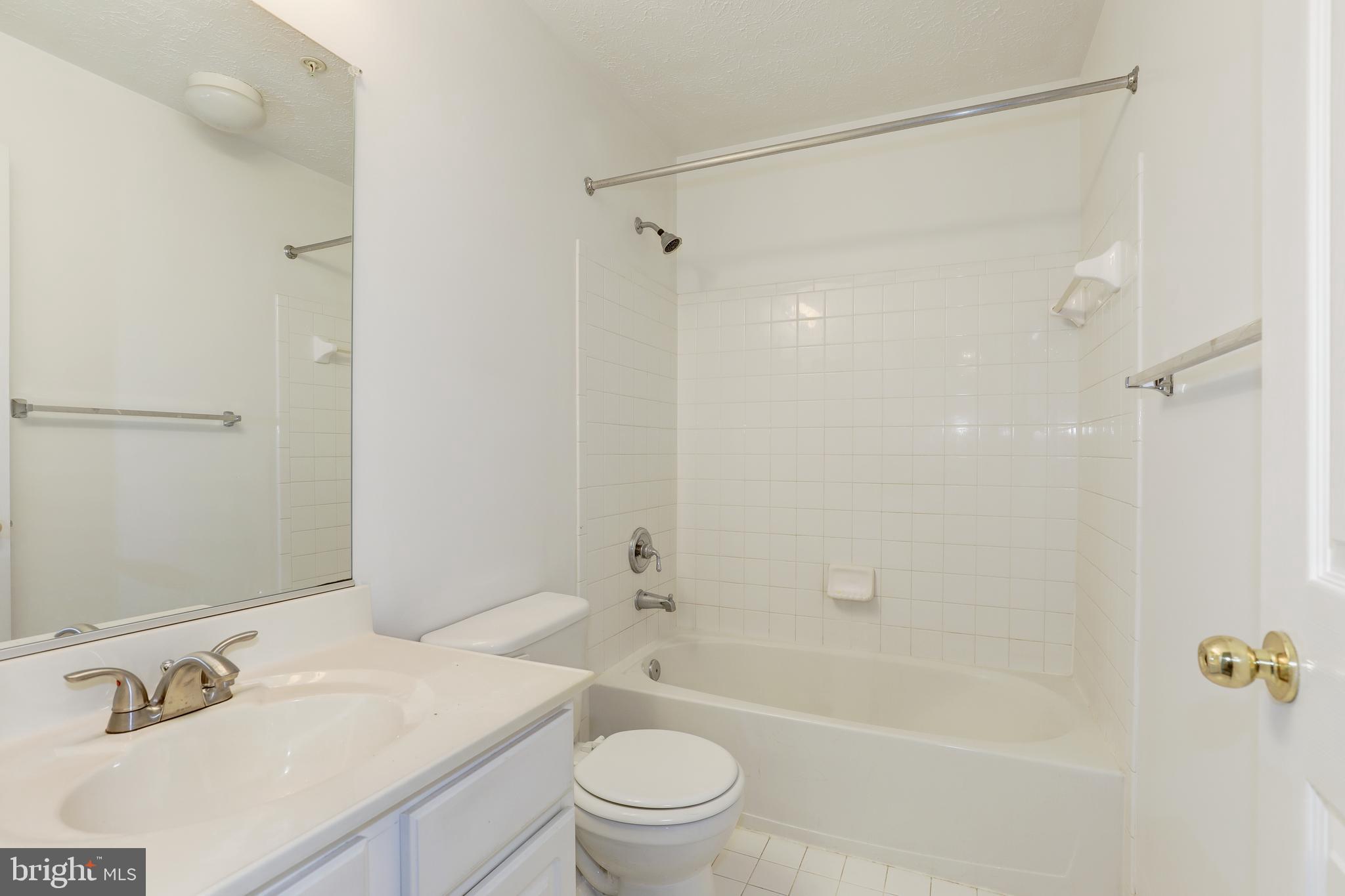 MIRAMAR LANDING - Residential Lease