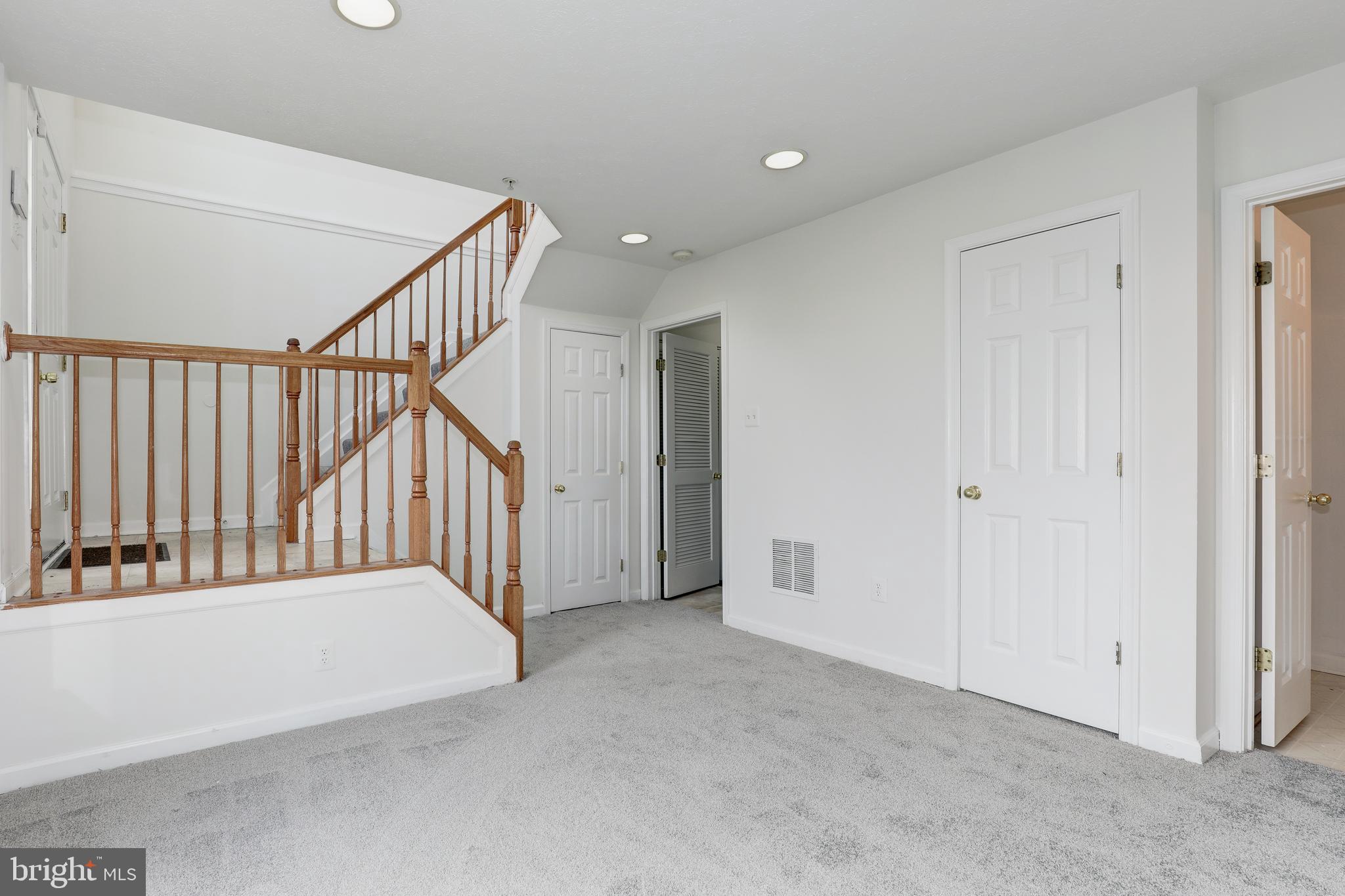 MIRAMAR LANDING - Residential Lease