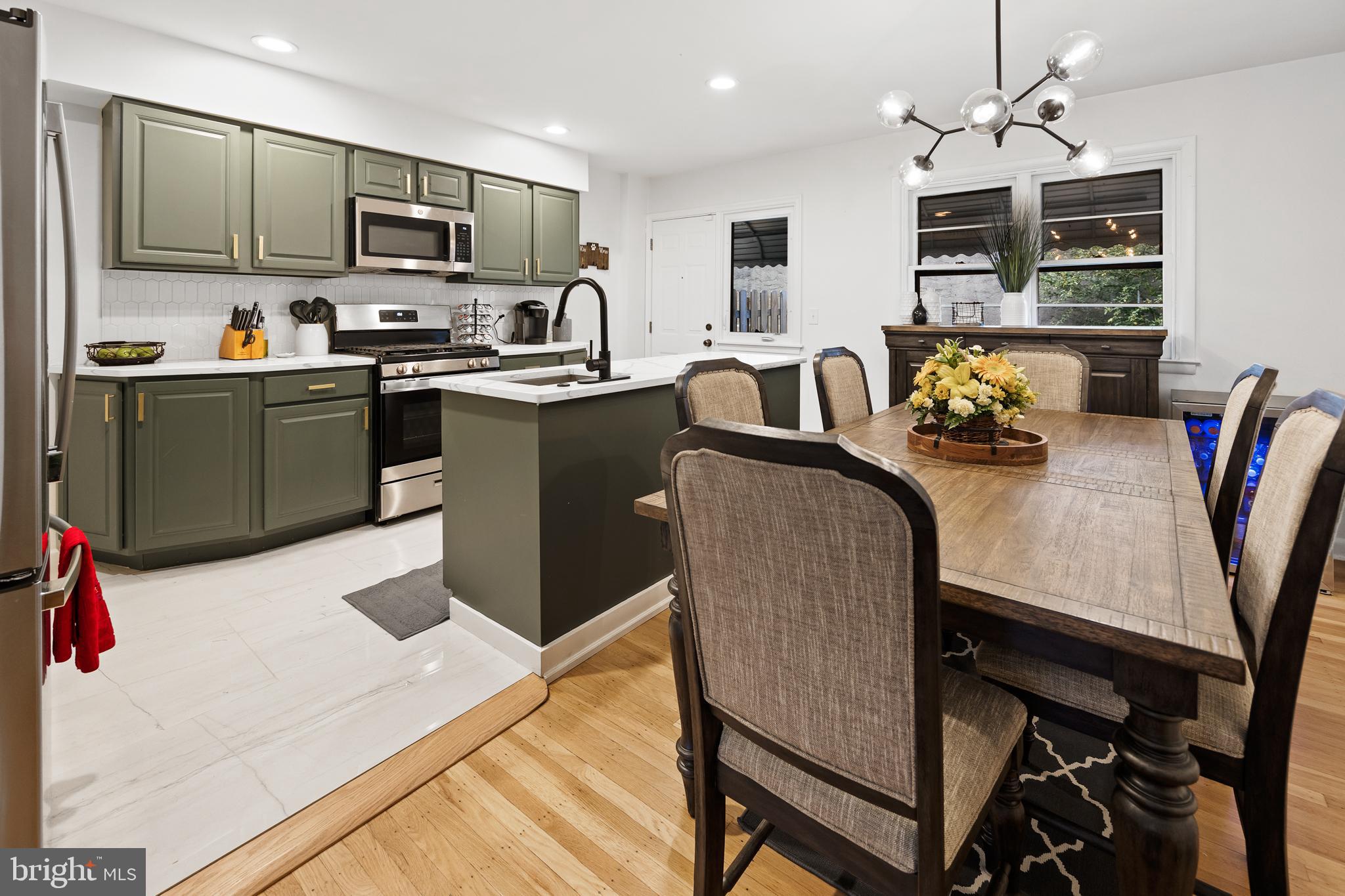 ROXBOROUGH - Residential