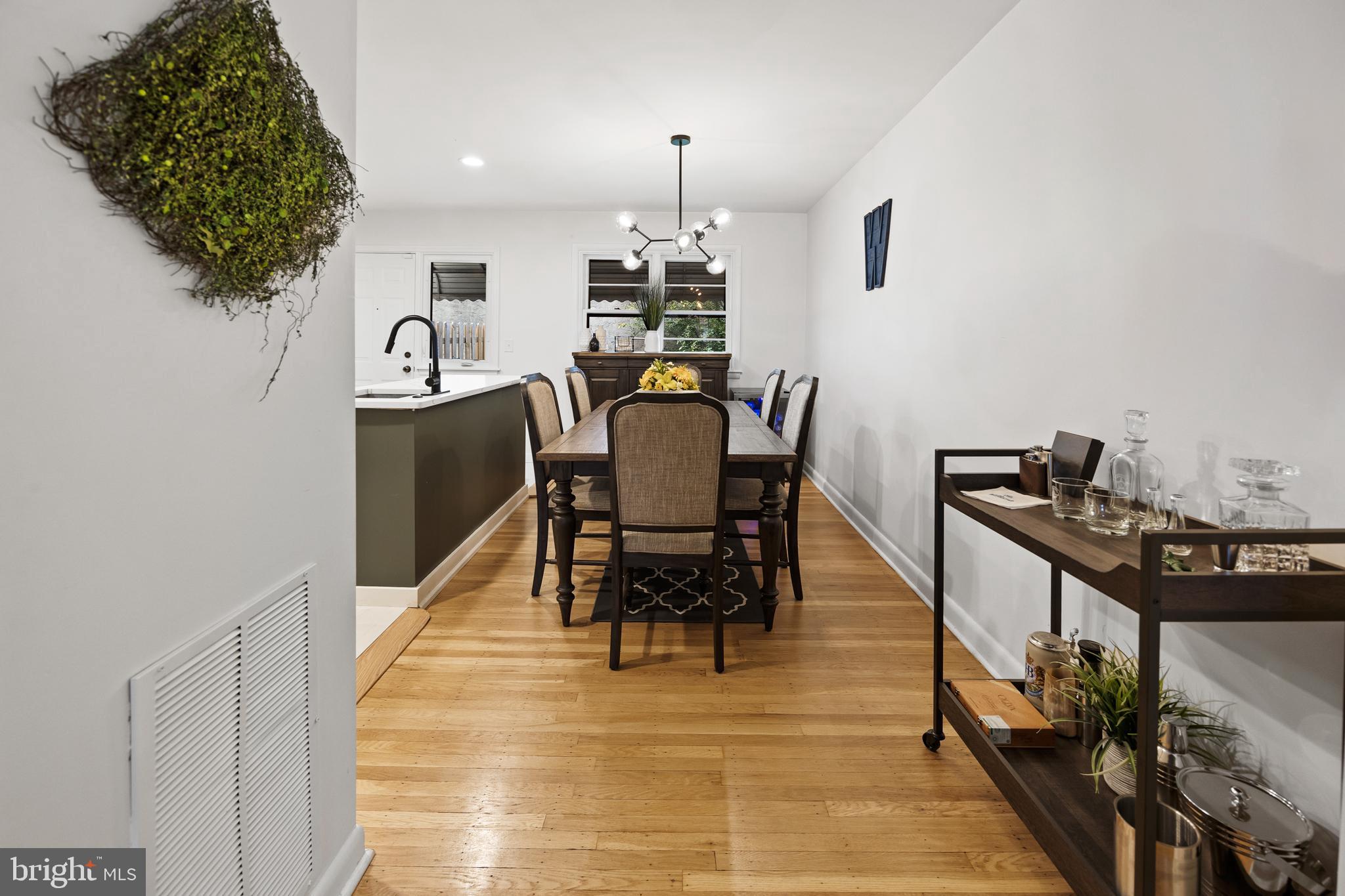 ROXBOROUGH - Residential