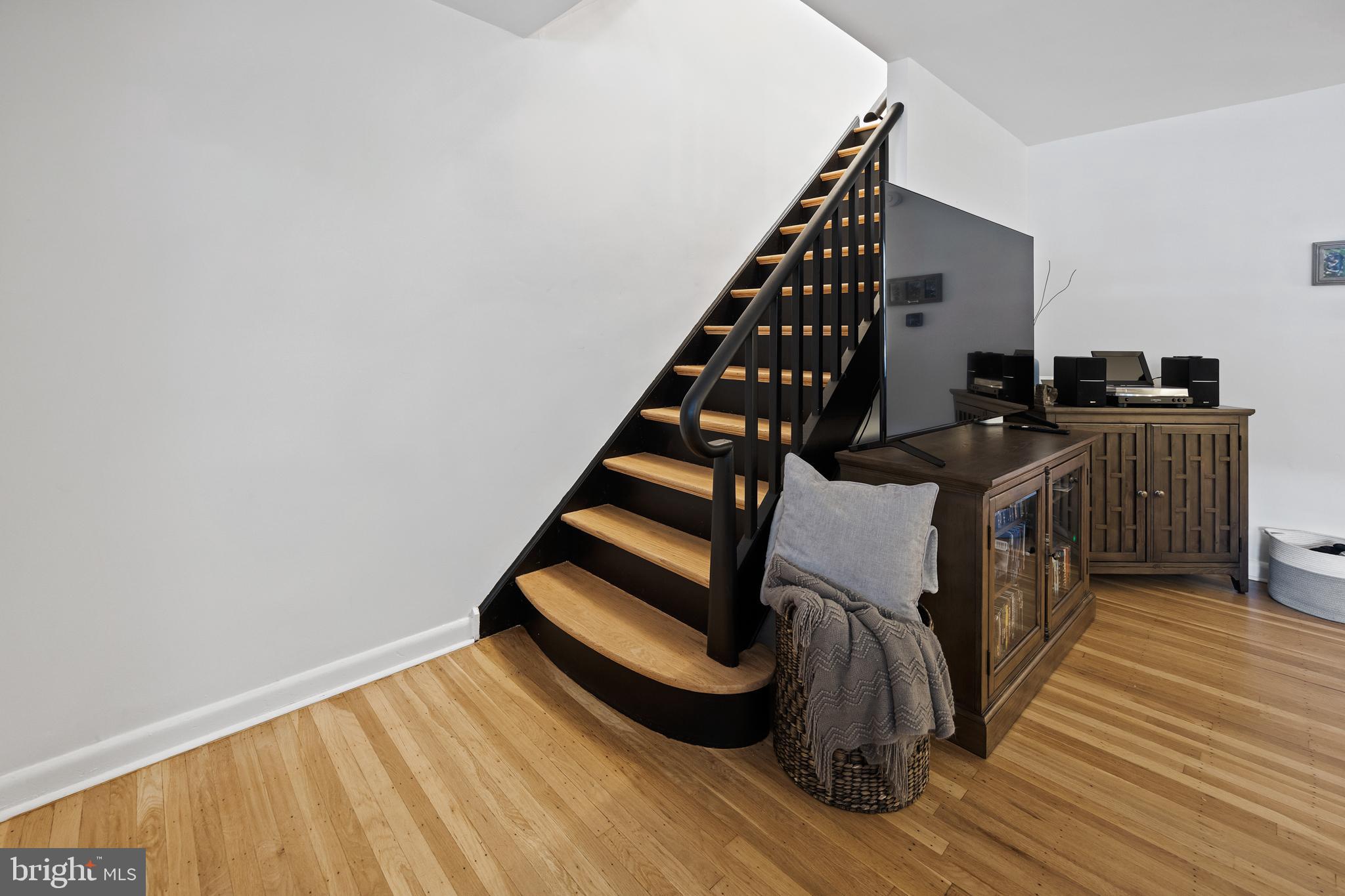 ROXBOROUGH - Residential