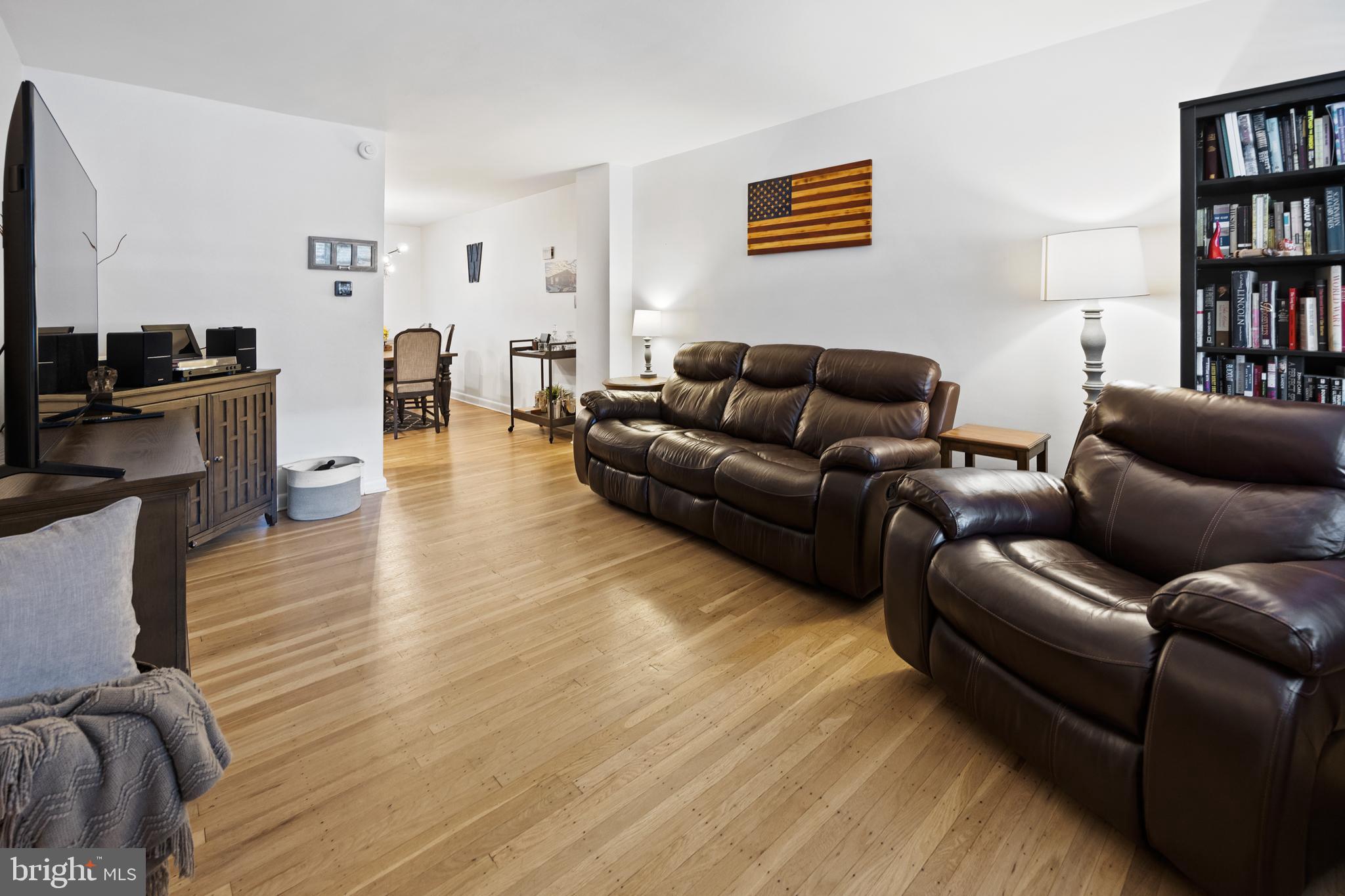 ROXBOROUGH - Residential