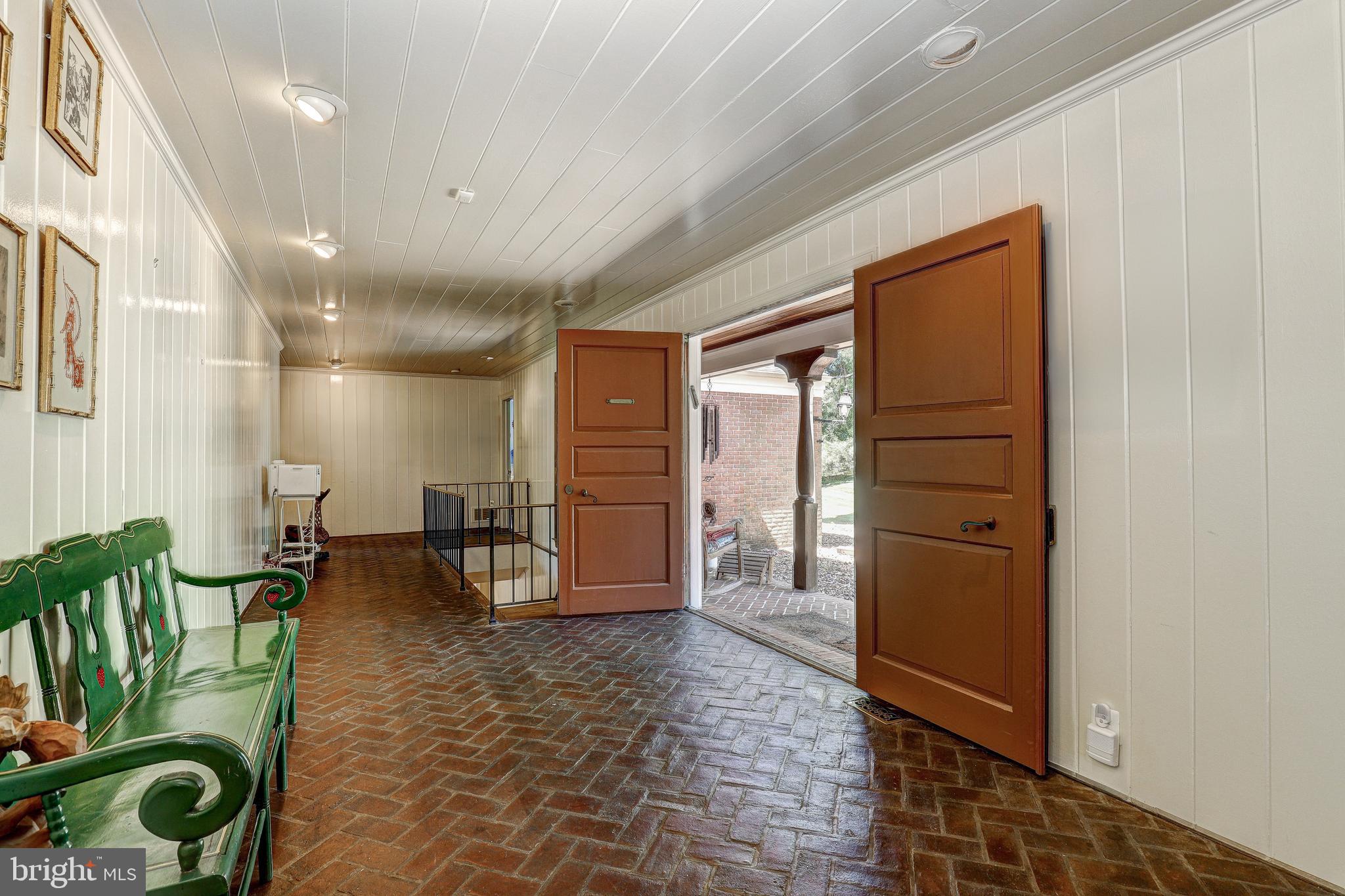 3211 WOODVALLEY DRIVE