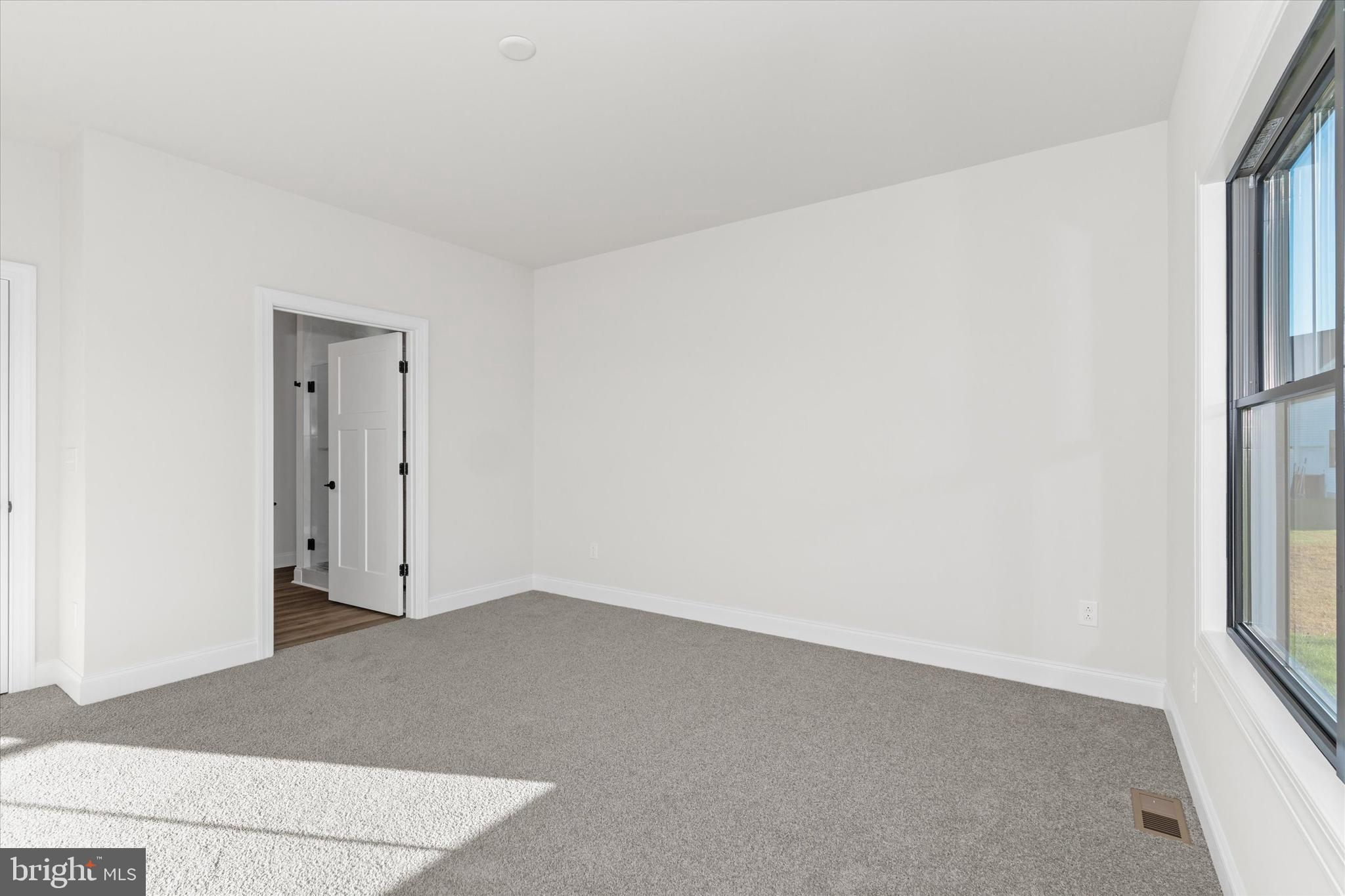 CAPTAINS WAY - Residential