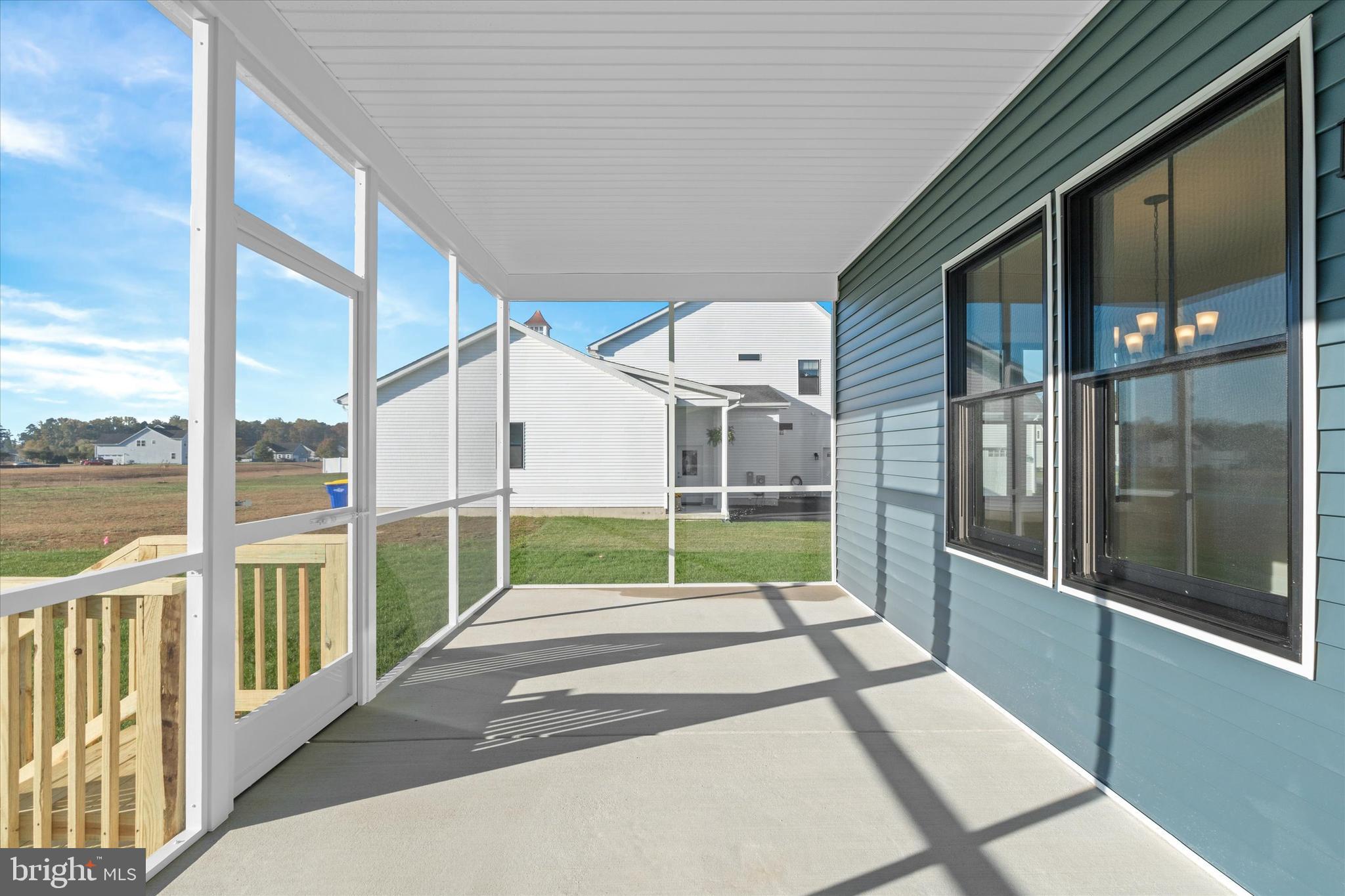 CAPTAINS WAY - Residential