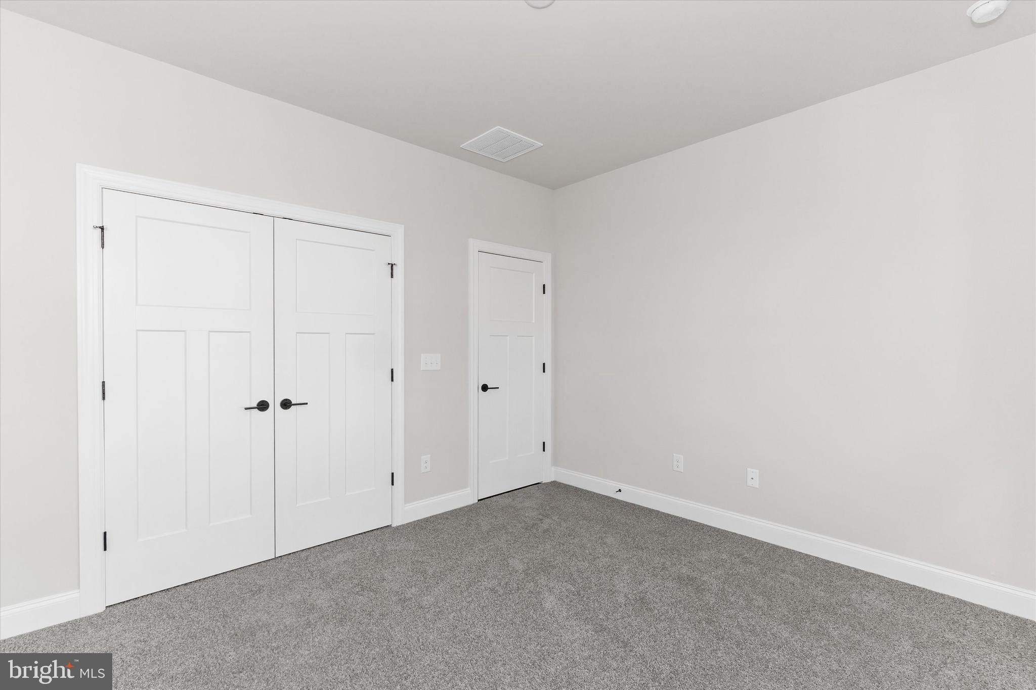 CAPTAINS WAY - Residential