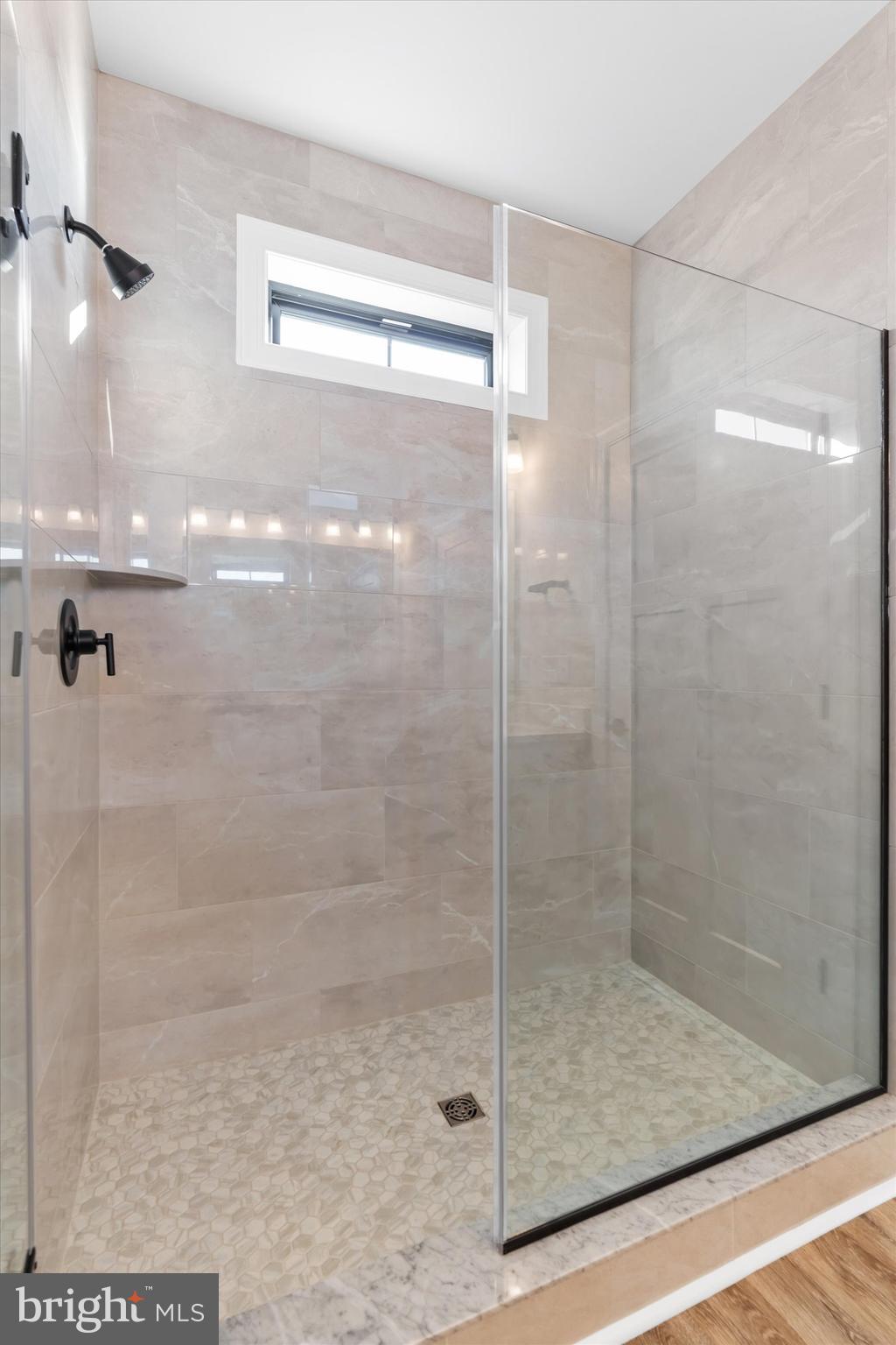 CAPTAINS WAY - Residential