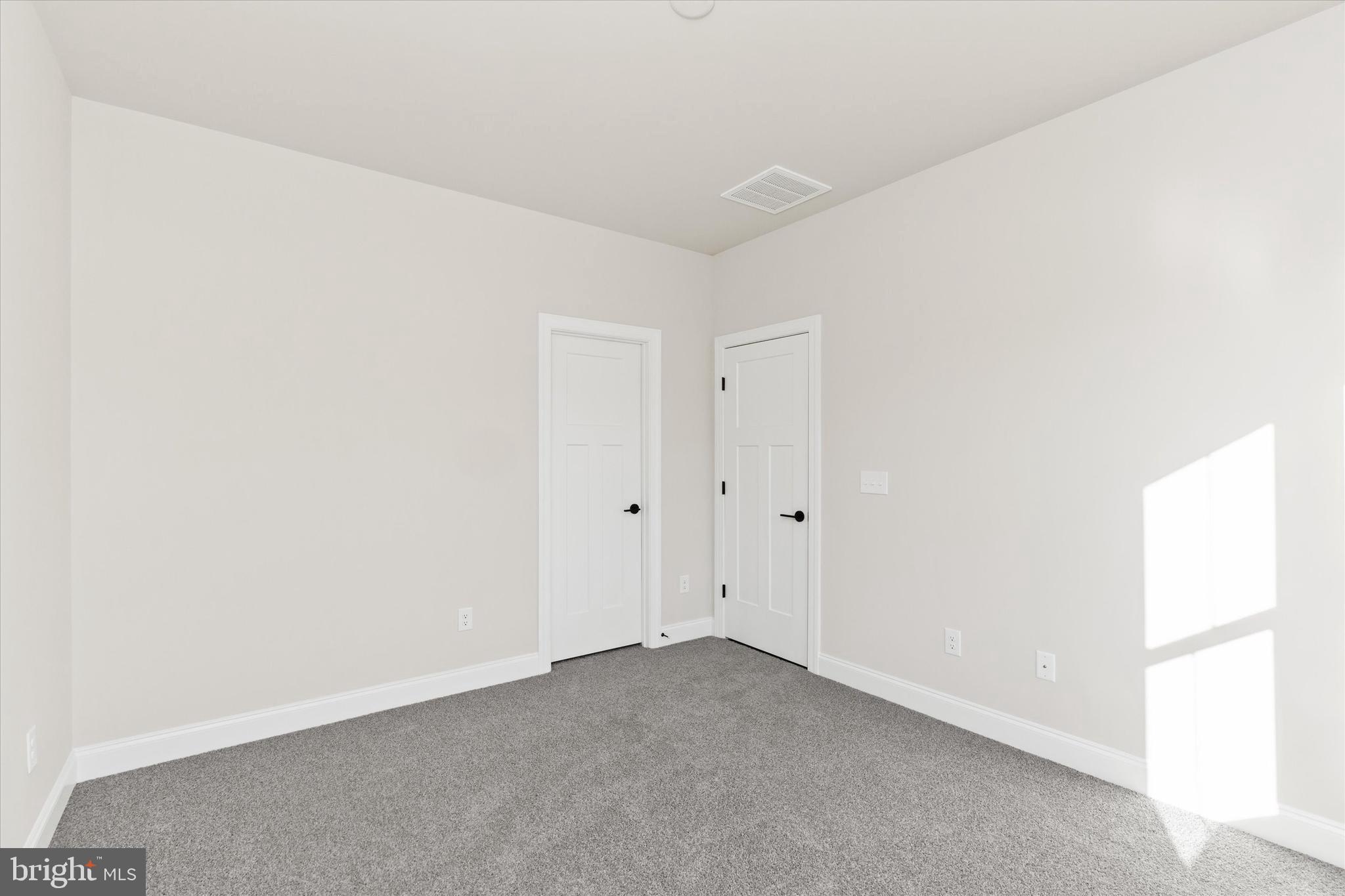 CAPTAINS WAY - Residential