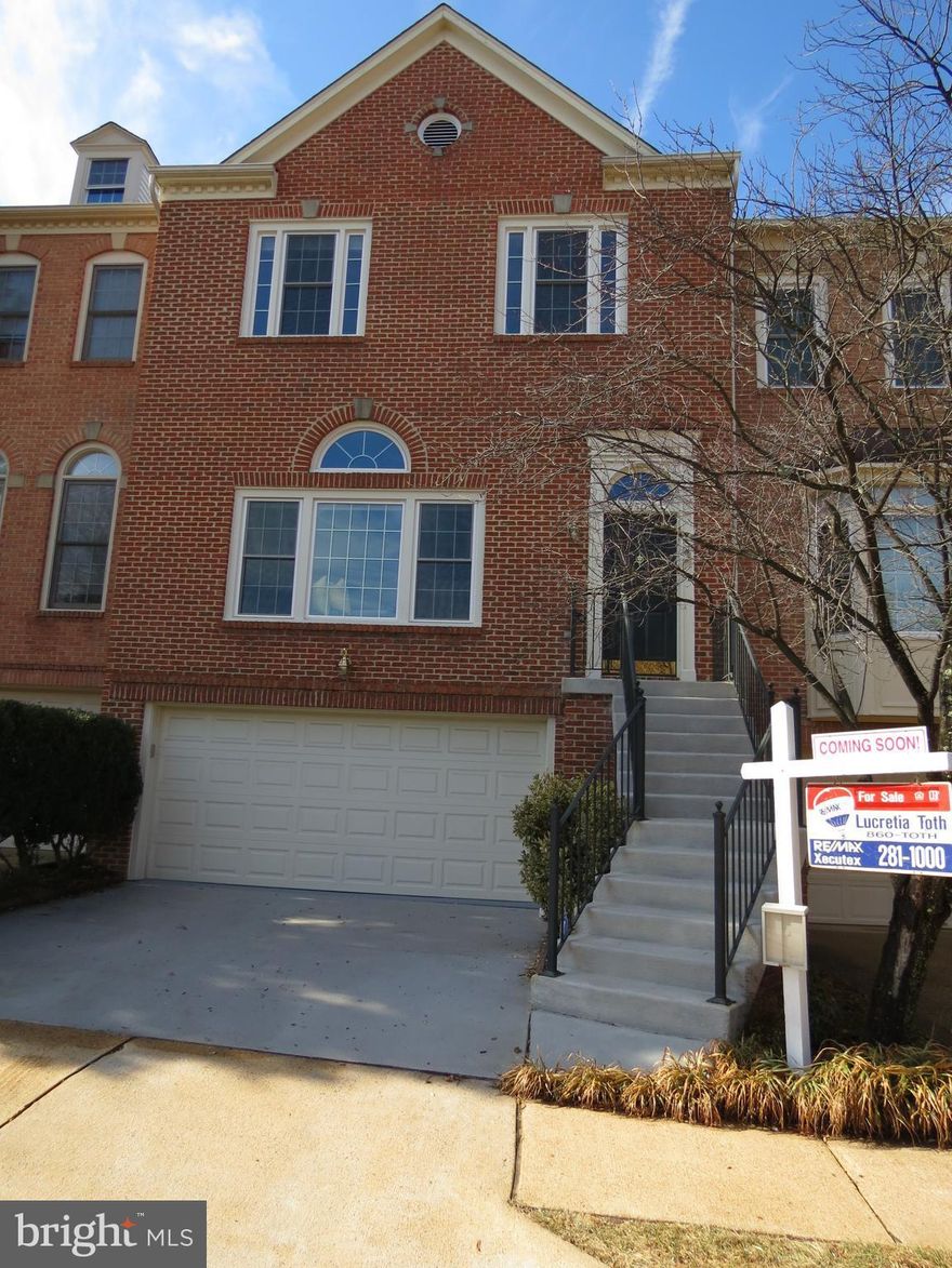 Beautifully updated Wyngate model ** 3 beds ** 3 and 1/2 baths ** 2-car garage ** finished walk-out lower level to custom patio and specimen plantings ** 2 gas fireplaces ** gorgeous renovated kitchen and master bath ** updated hall and lower level bath ** hardwood on main level ** fresh two-tone paint ** new carpet ** newer windows, roof, HVAC and garage doors.  Short stroll to Freedom Hill Park.