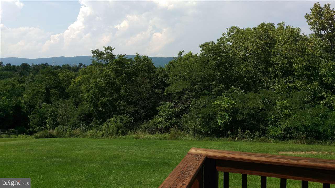 HILLCREST FARMS WEST - Residential