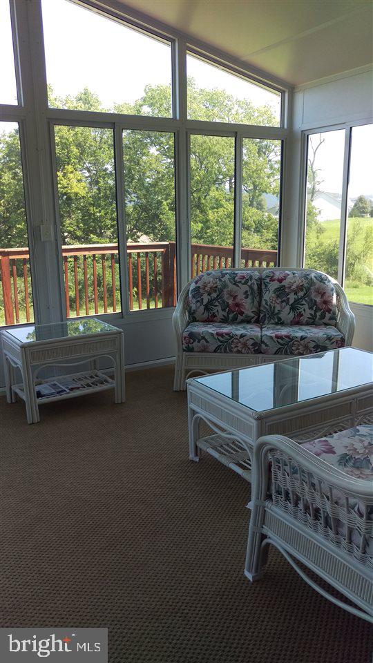 HILLCREST FARMS WEST - Residential