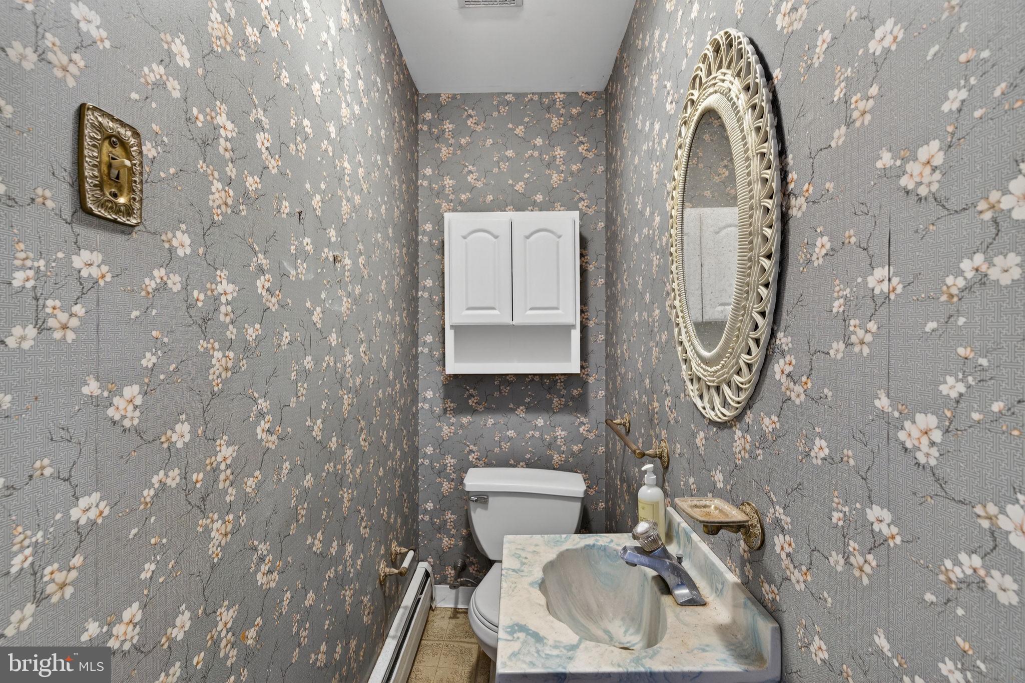 VILLAGE GREEN - Residential