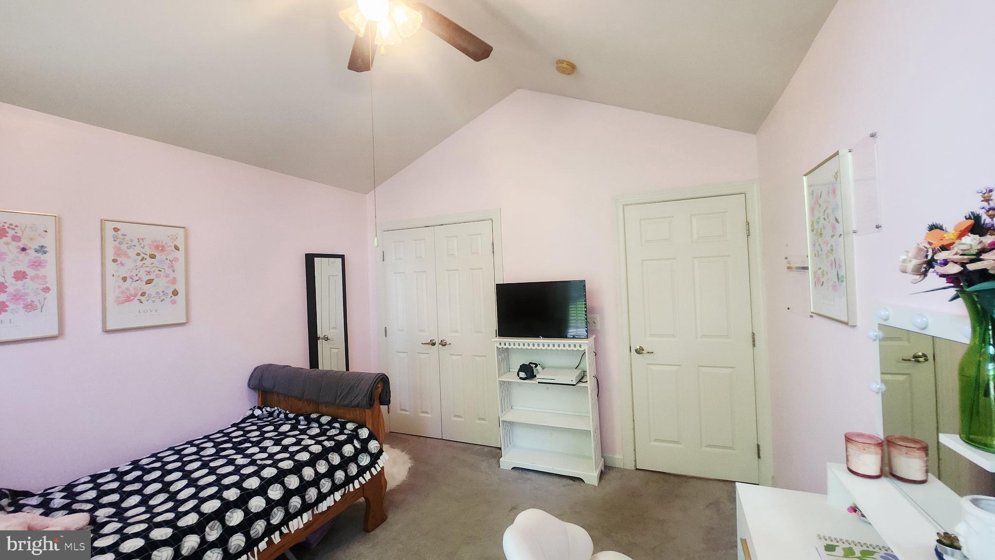 ARCHERS ROCK - Residential