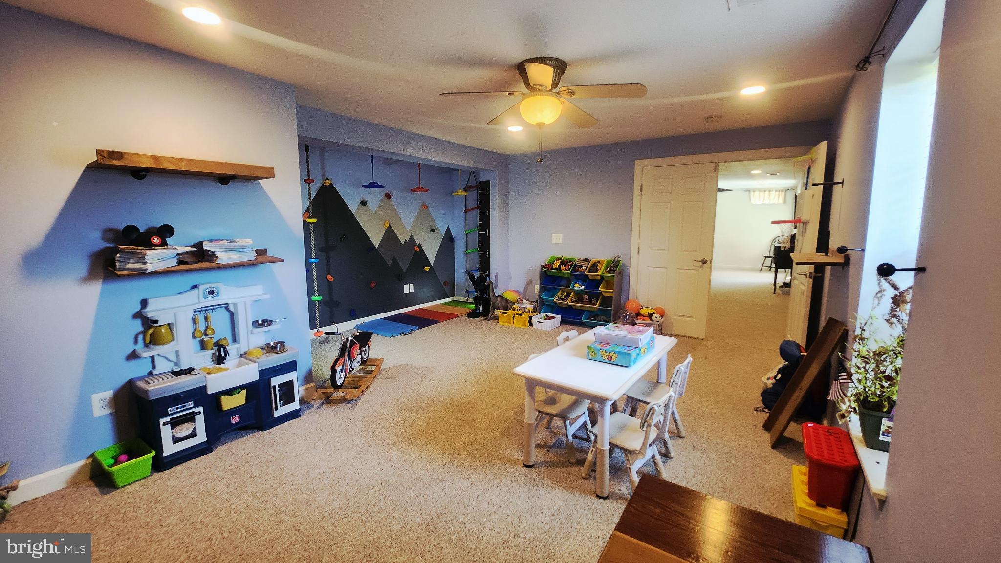 ARCHERS ROCK - Residential