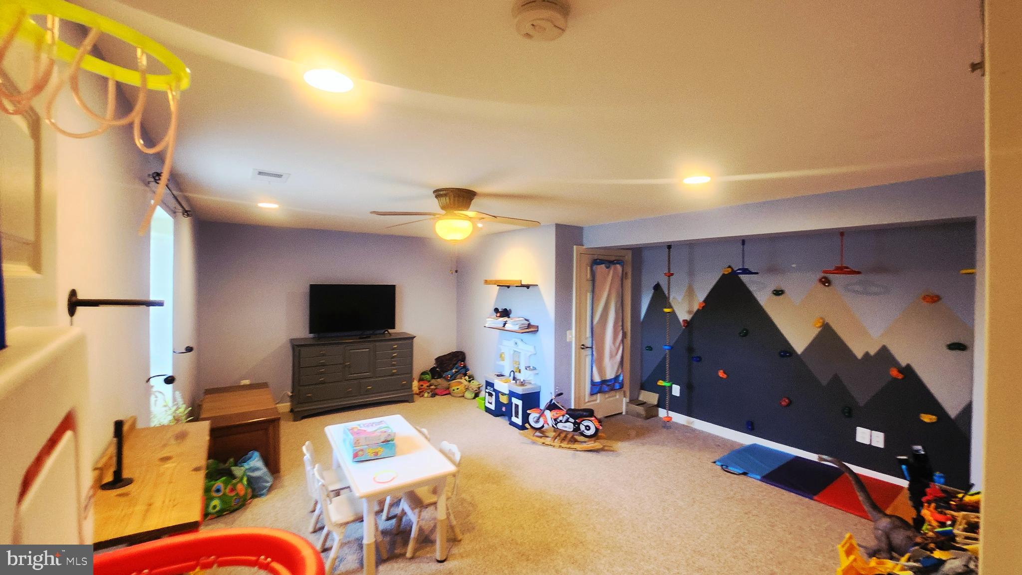 ARCHERS ROCK - Residential