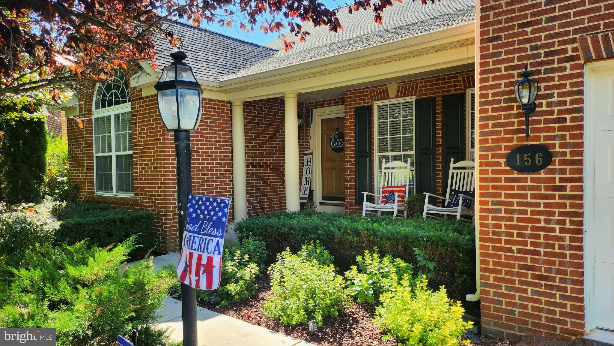 ARCHERS ROCK - Residential