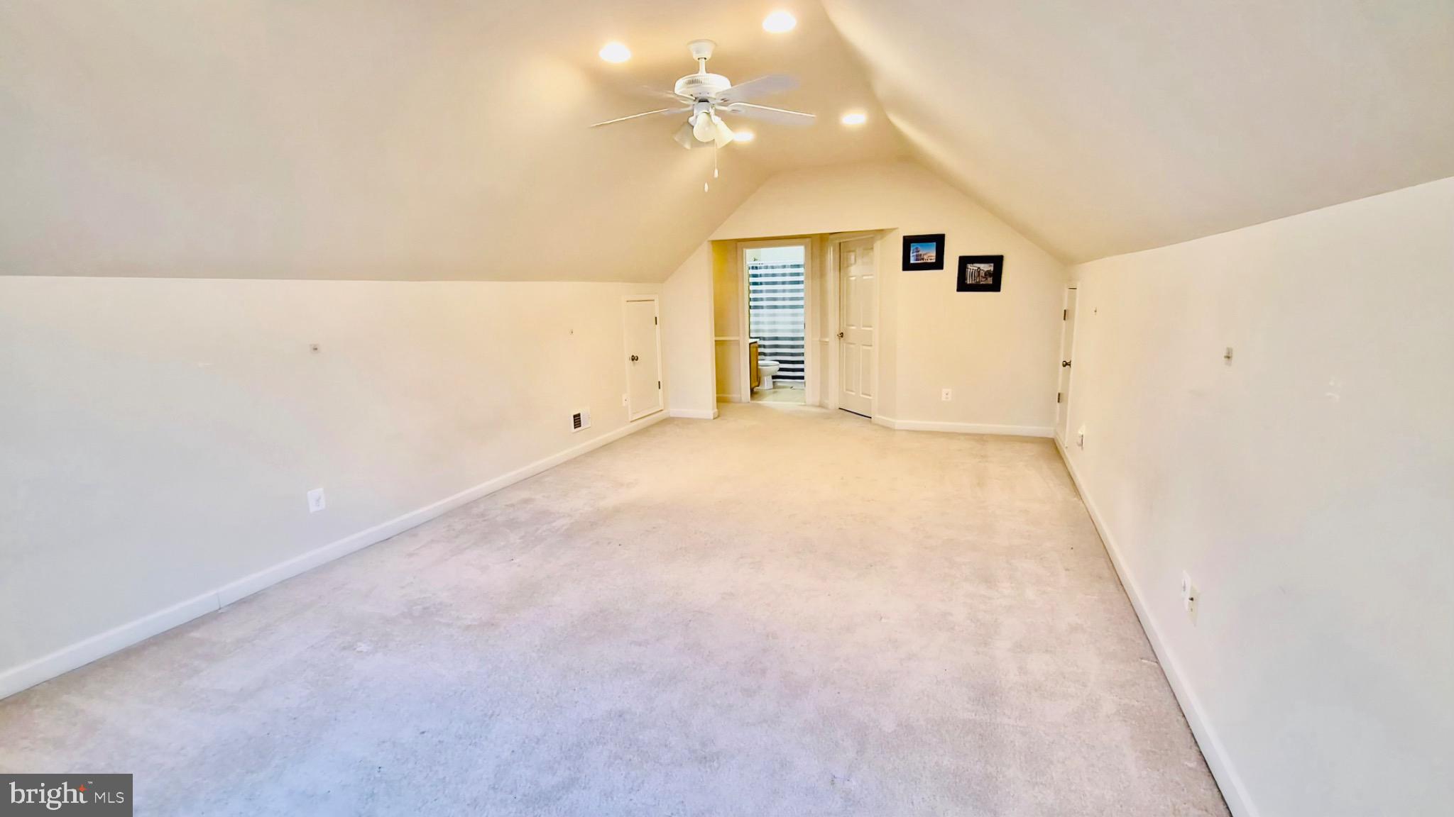 ARCHERS ROCK - Residential