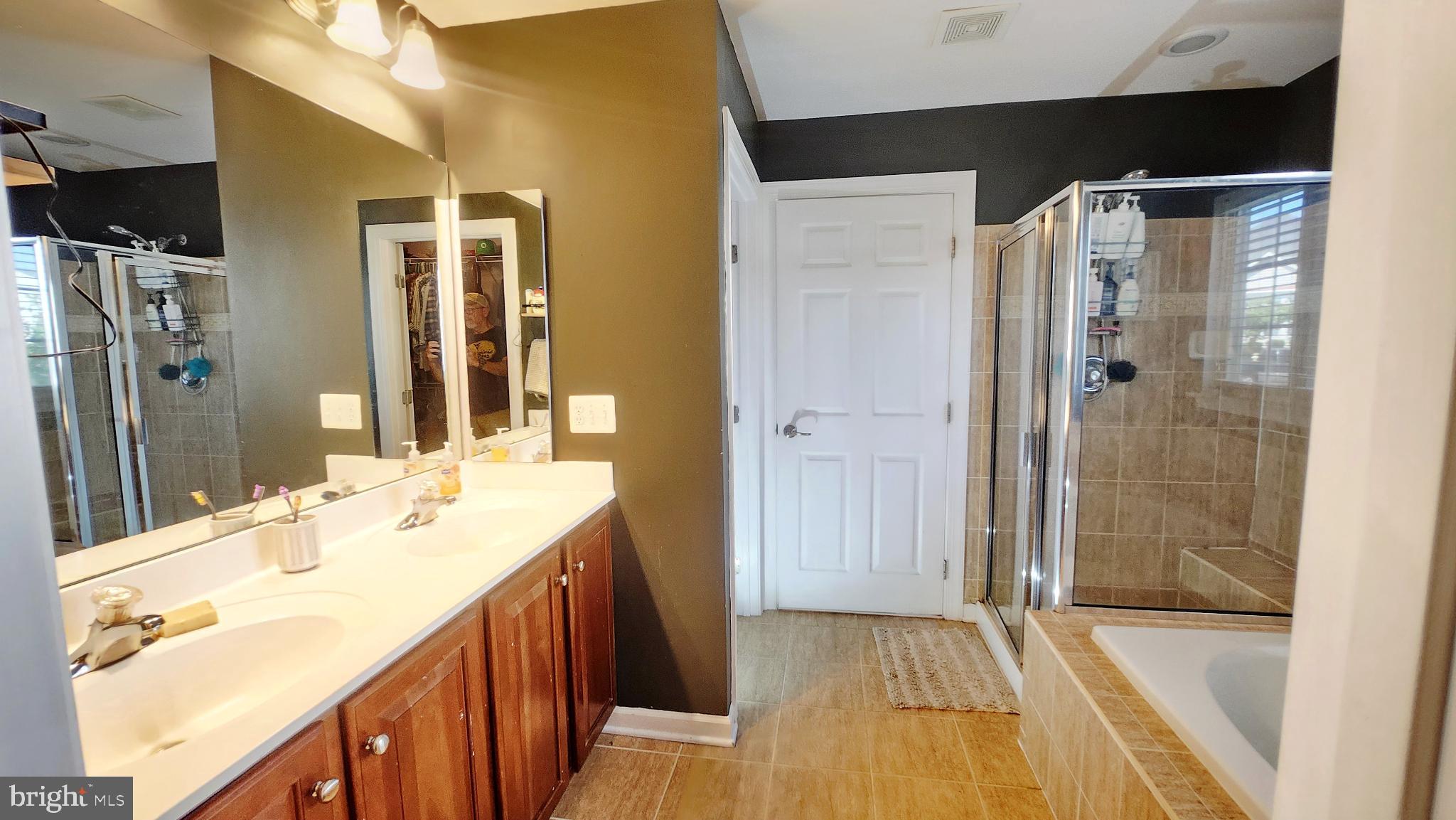 ARCHERS ROCK - Residential