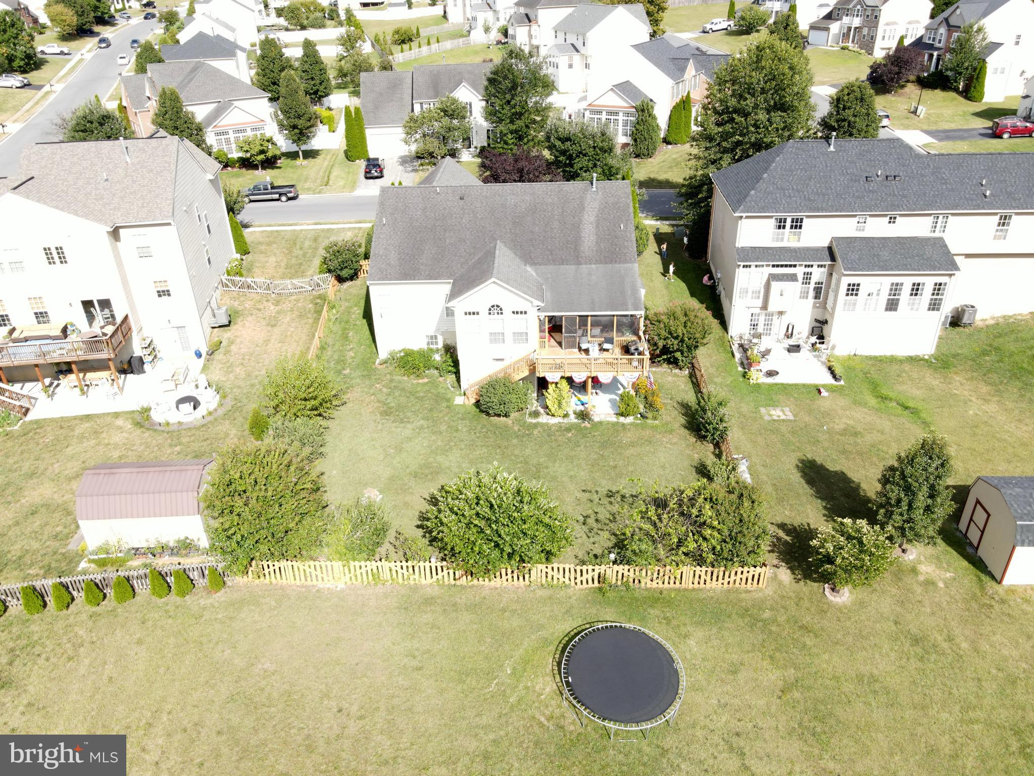 ARCHERS ROCK - Residential