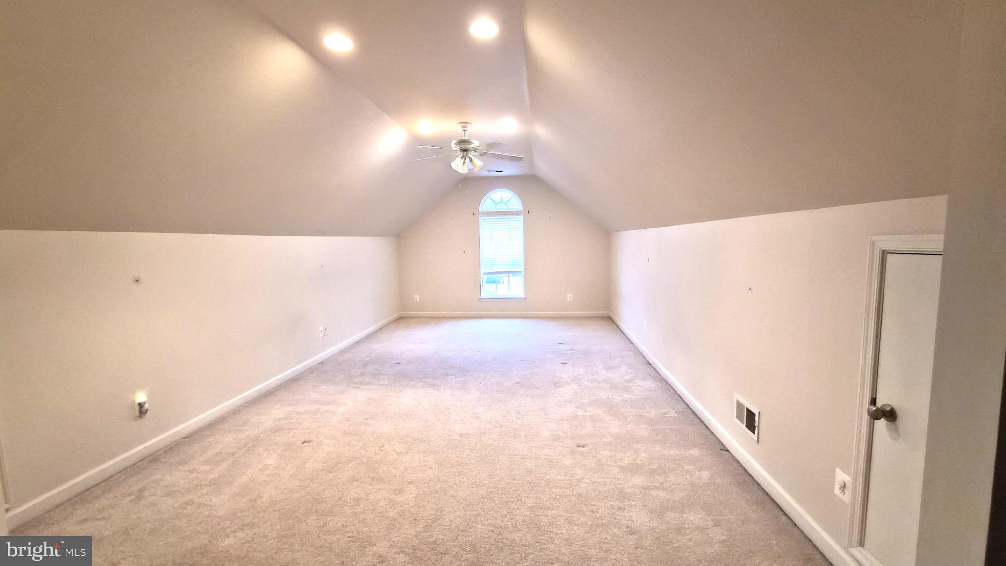 ARCHERS ROCK - Residential