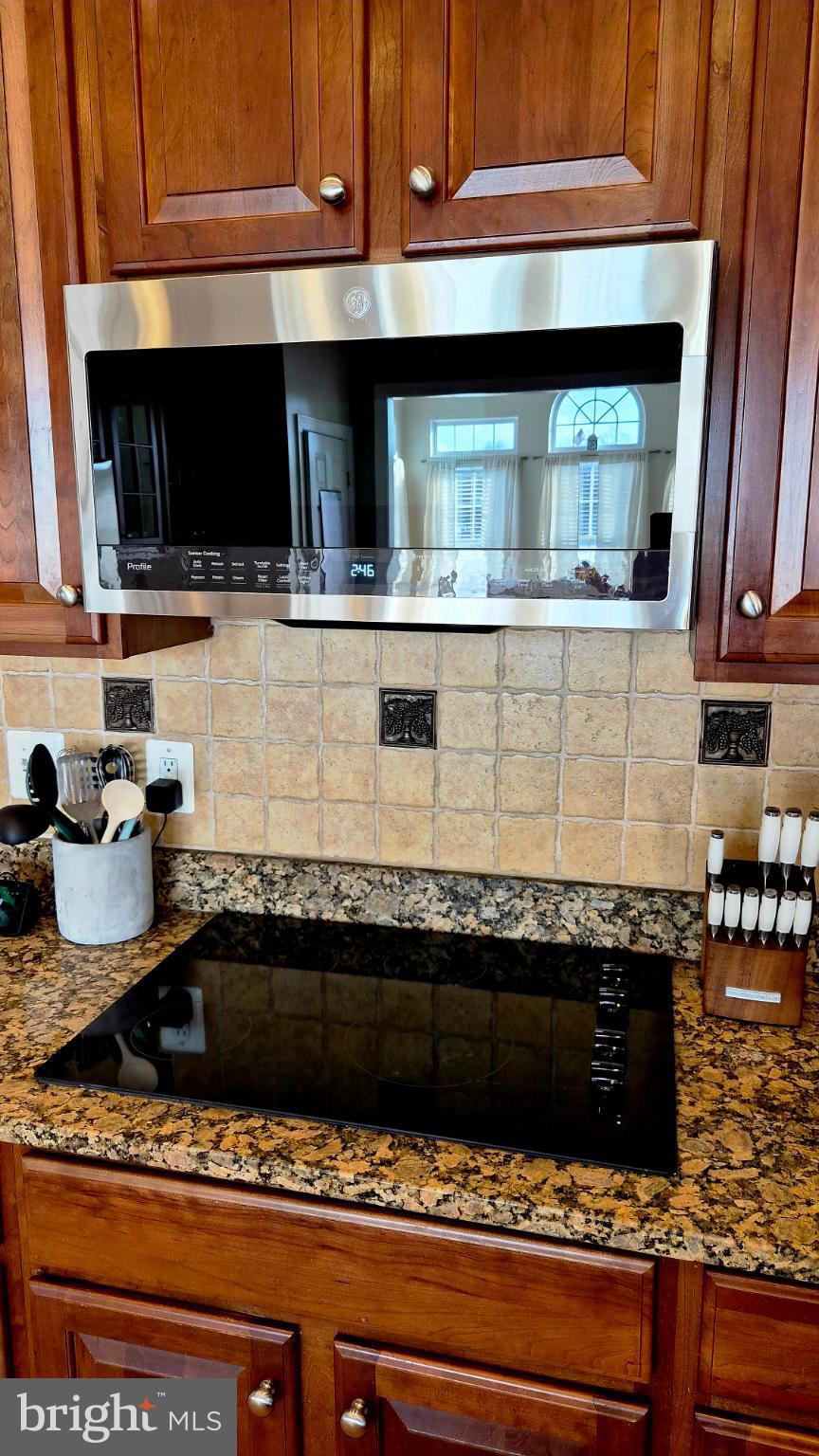 ARCHERS ROCK - Residential