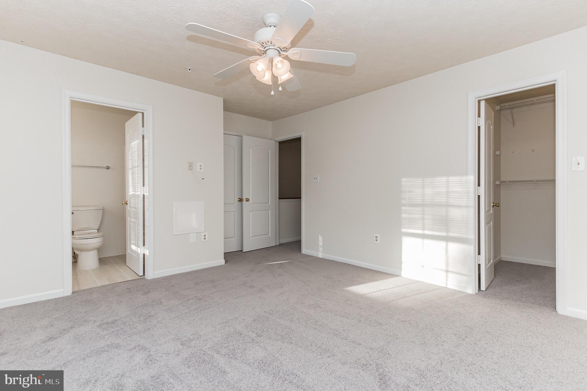 LAKE LARGO - Residential Lease