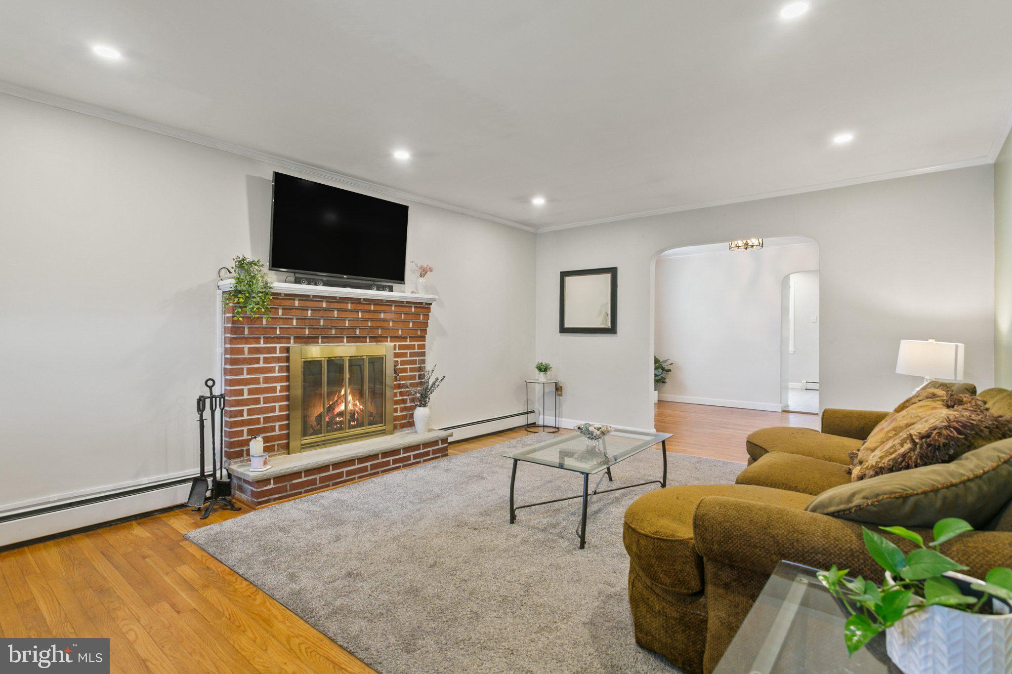 303 INSKEEP AVENUE