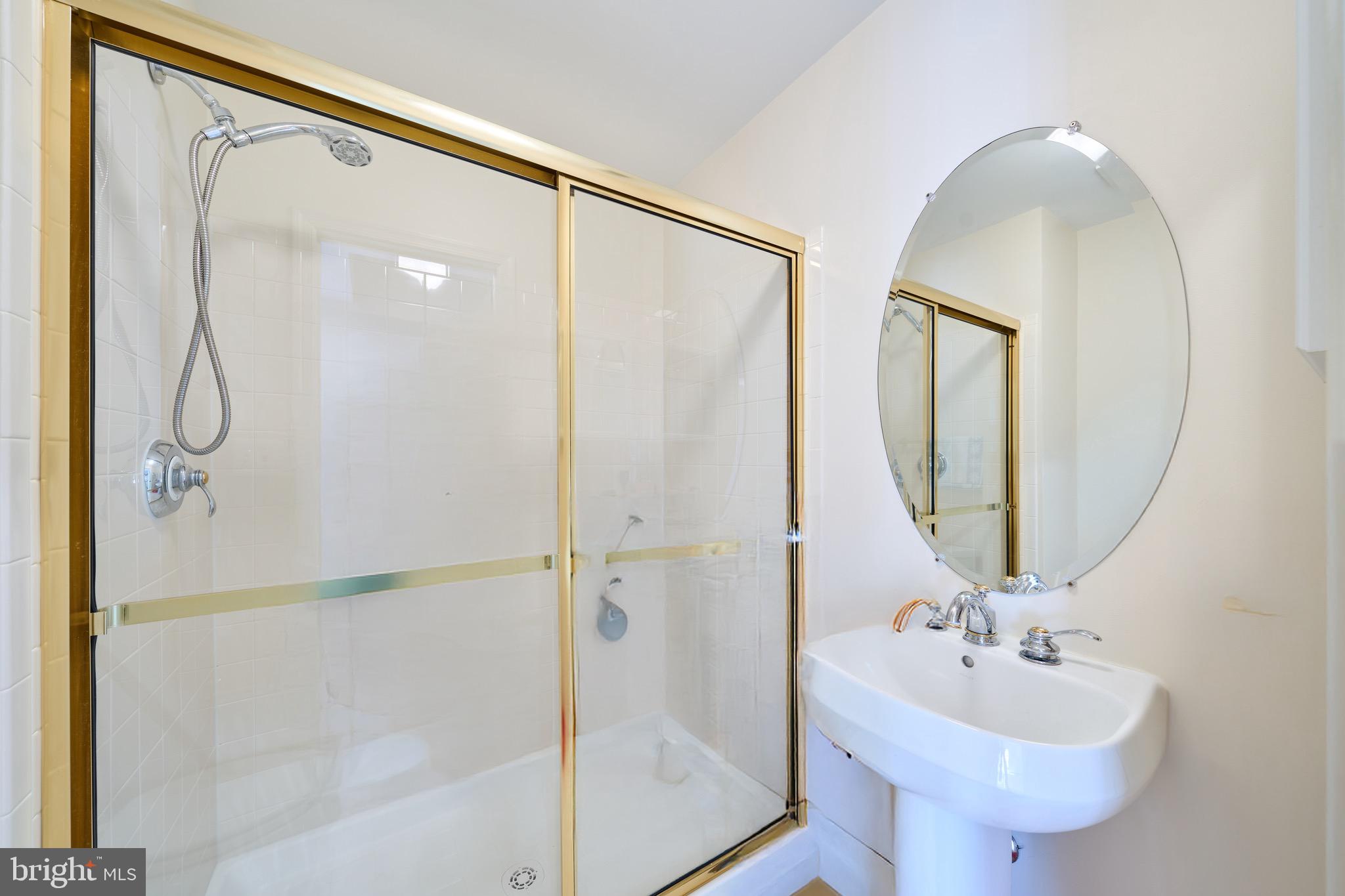 BRAMBLETON LANDBAY - Residential