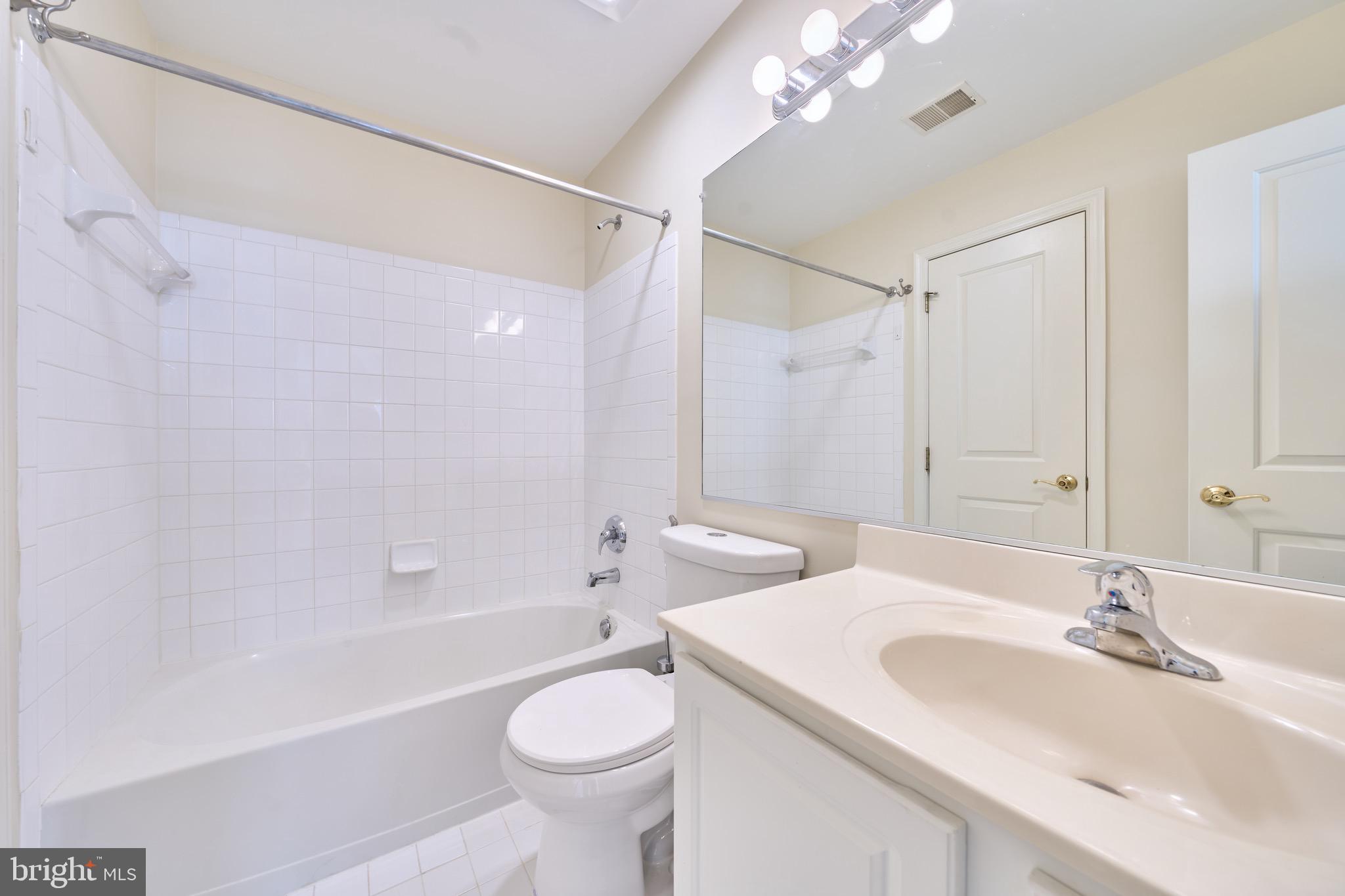 BRAMBLETON LANDBAY - Residential