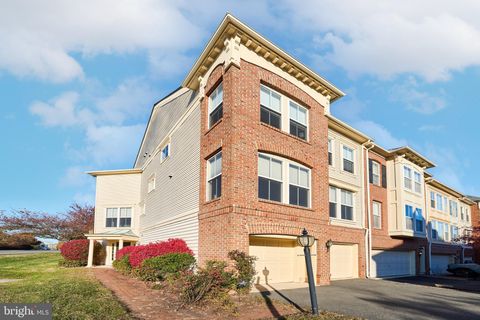 42464 REGAL WOOD DRIVE BRAMBLETON VA 20148