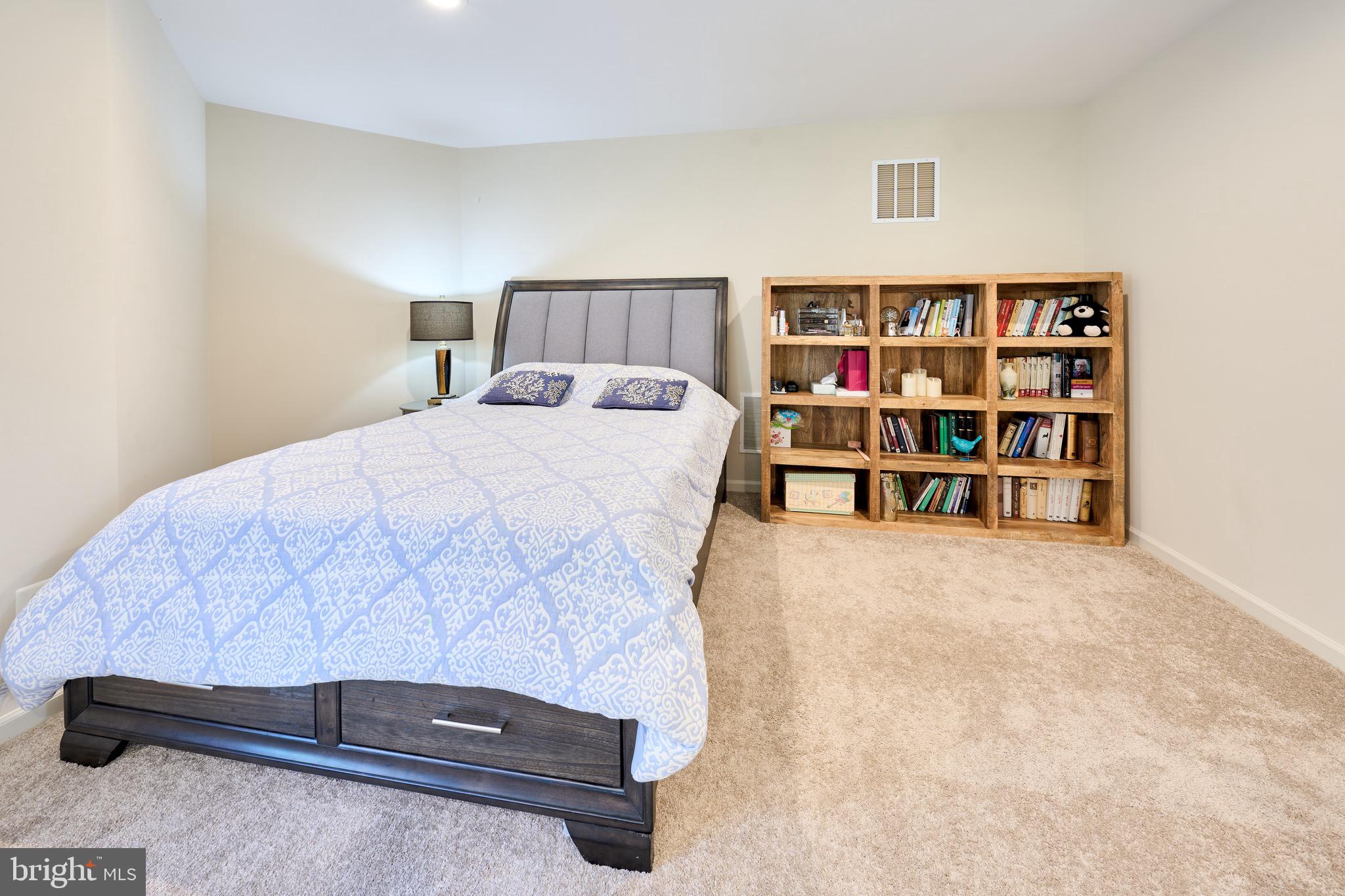 BRAMBLETON LANDBAY - Residential