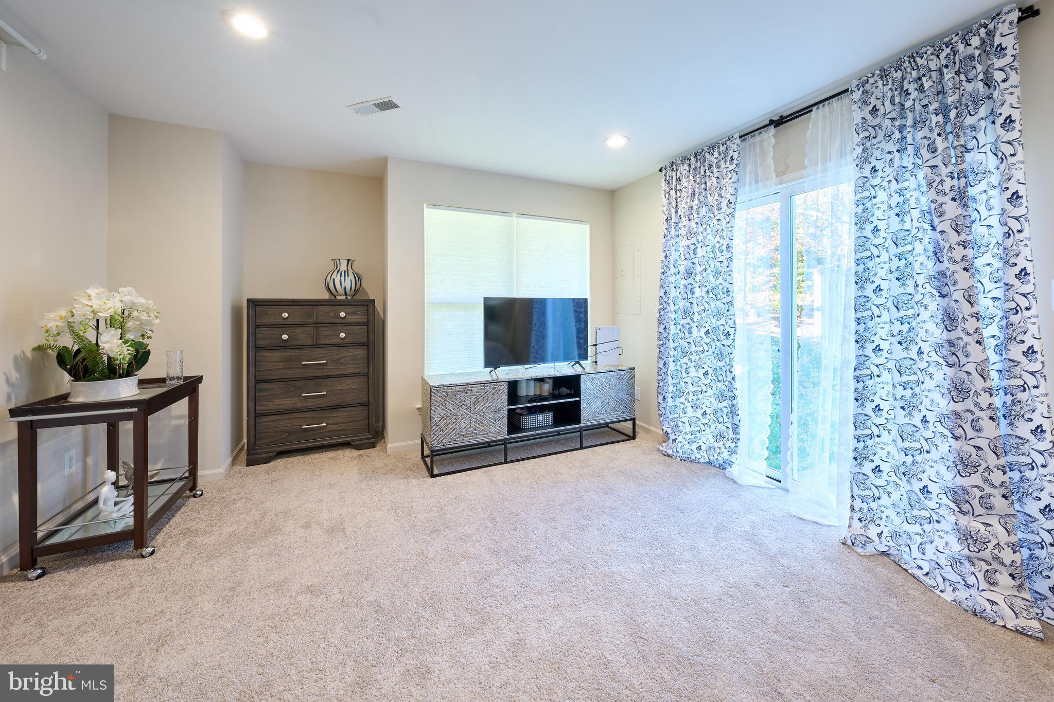 BRAMBLETON LANDBAY - Residential