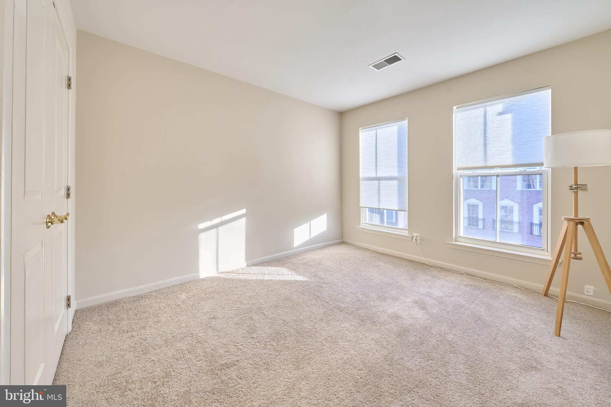 BRAMBLETON LANDBAY - Residential