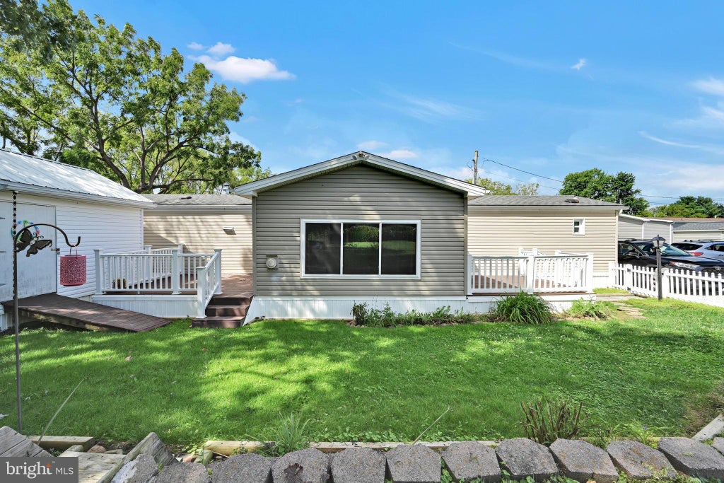 Photo of 330 Don Drive, NEW HOLLAND, PA 17557 (MLS # PALA2094958)