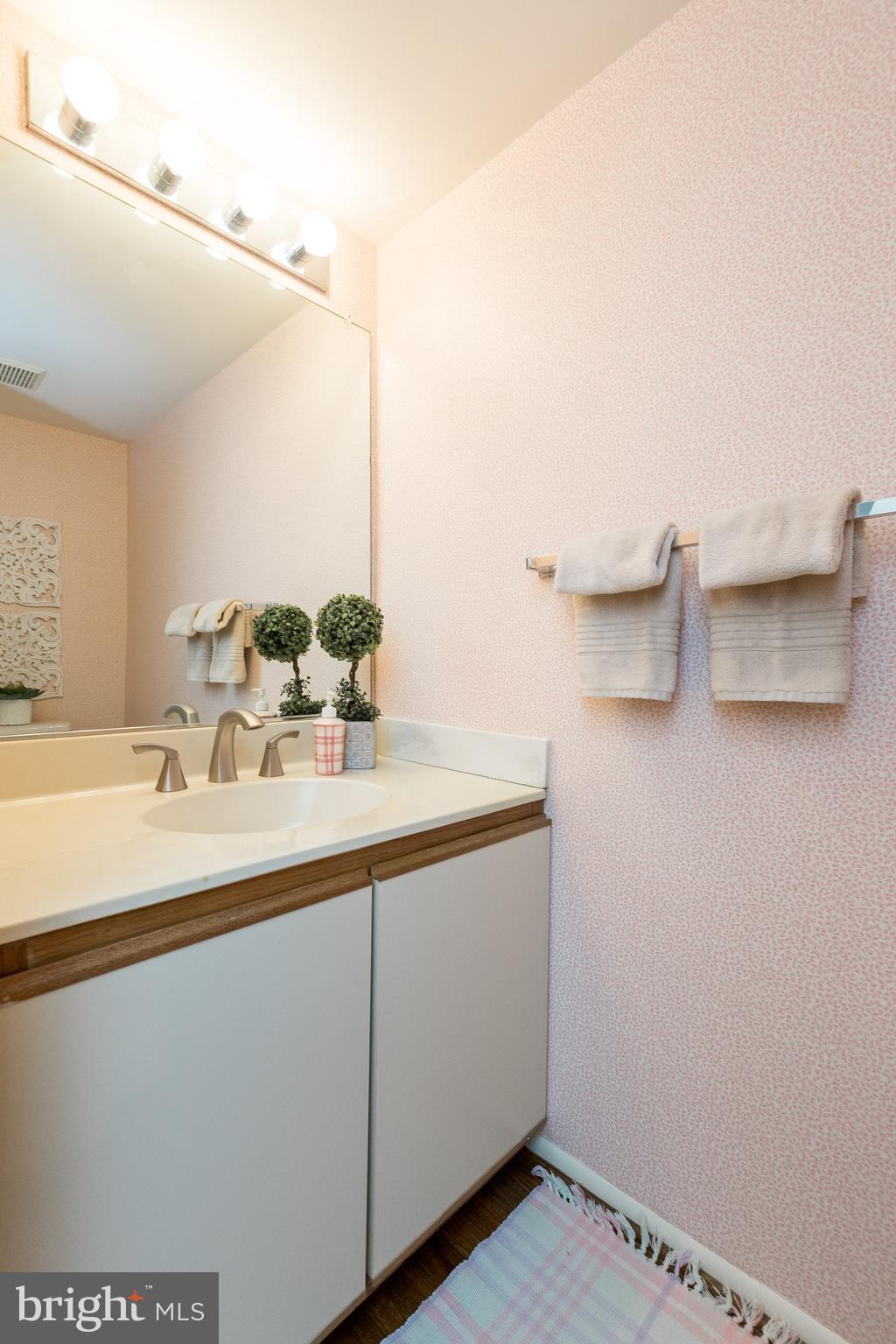 LOVETON FARMS - Residential